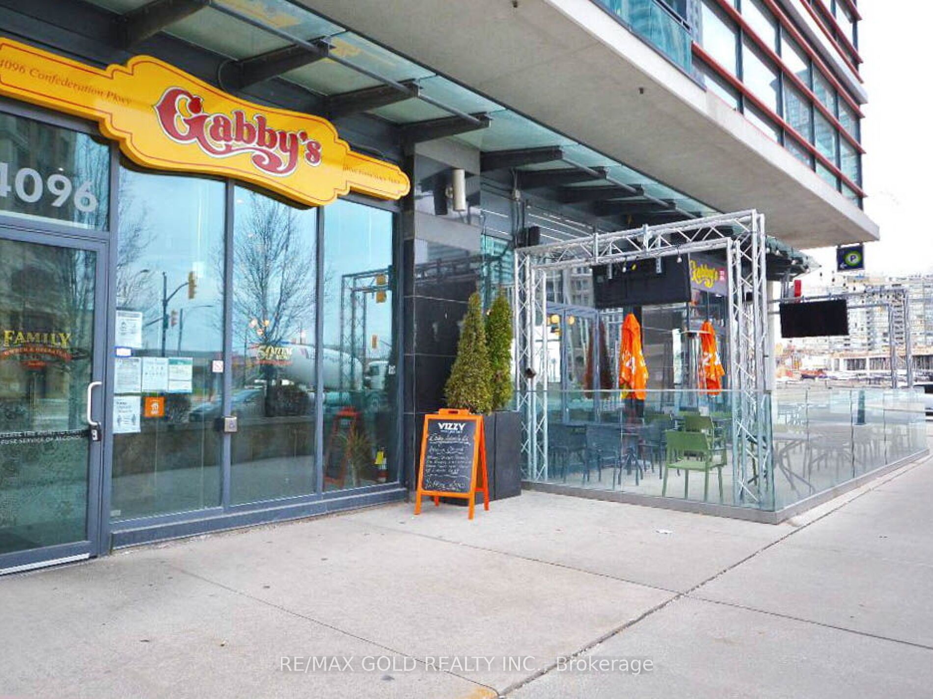 #3705 - 4065 Confederation Parkway Property Photo 41