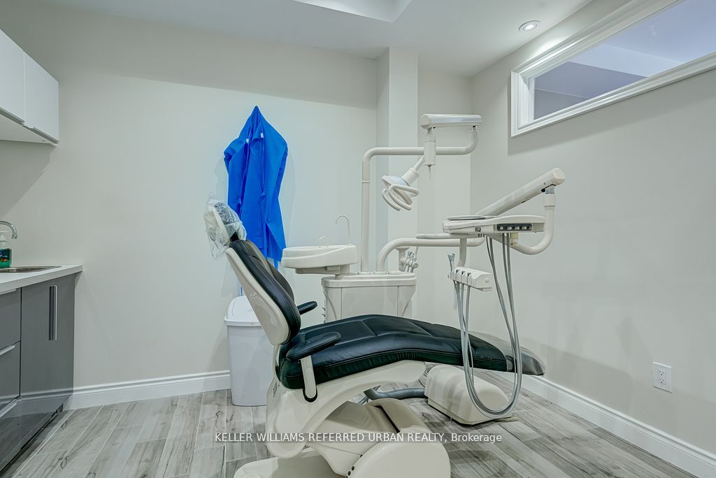 44 Baycliffe Cres Property Photo 17