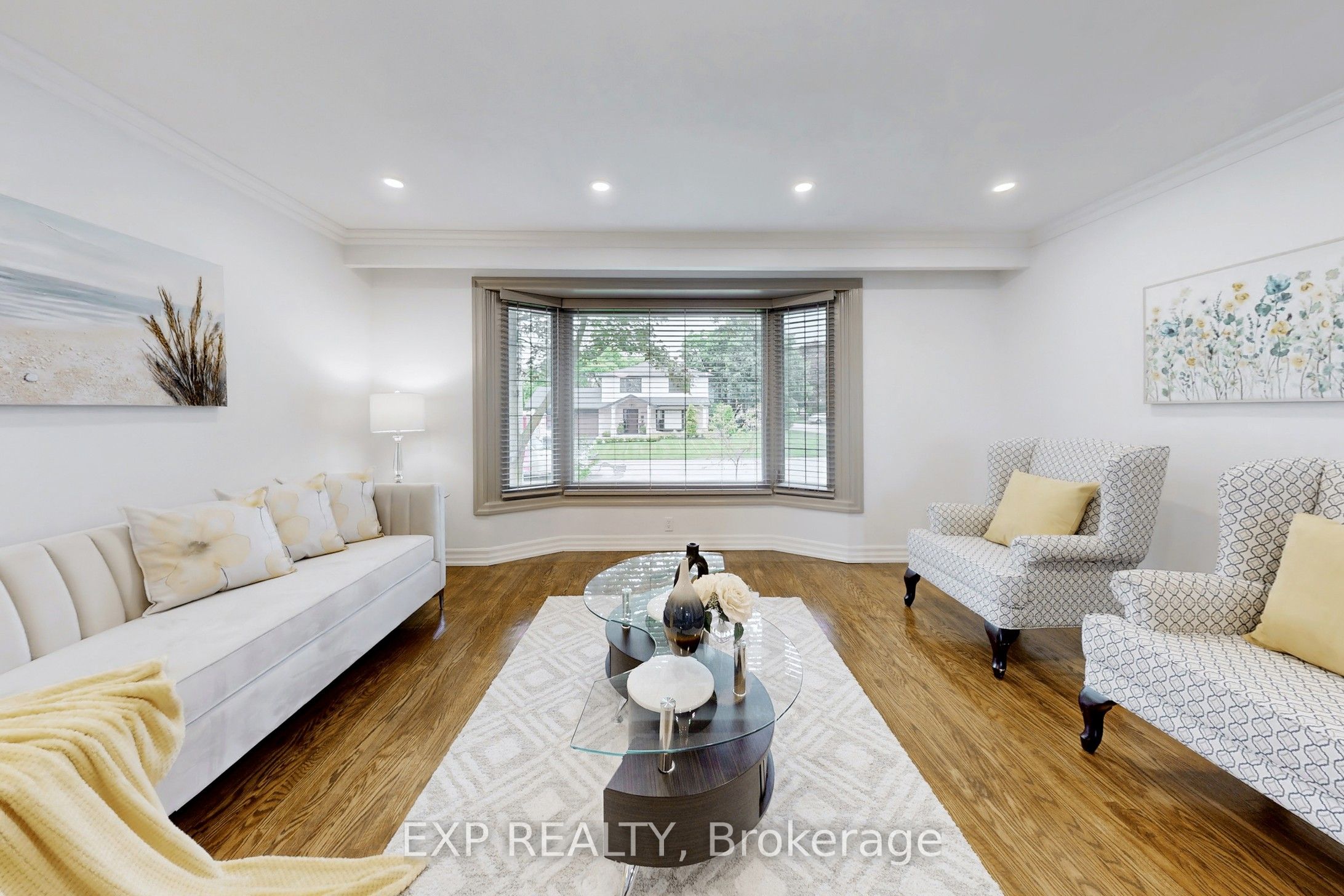 5 Lockton Crescent Property Photo 5