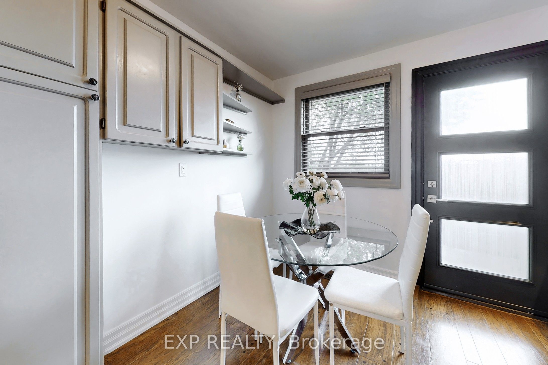 5 Lockton Crescent Property Photo 18