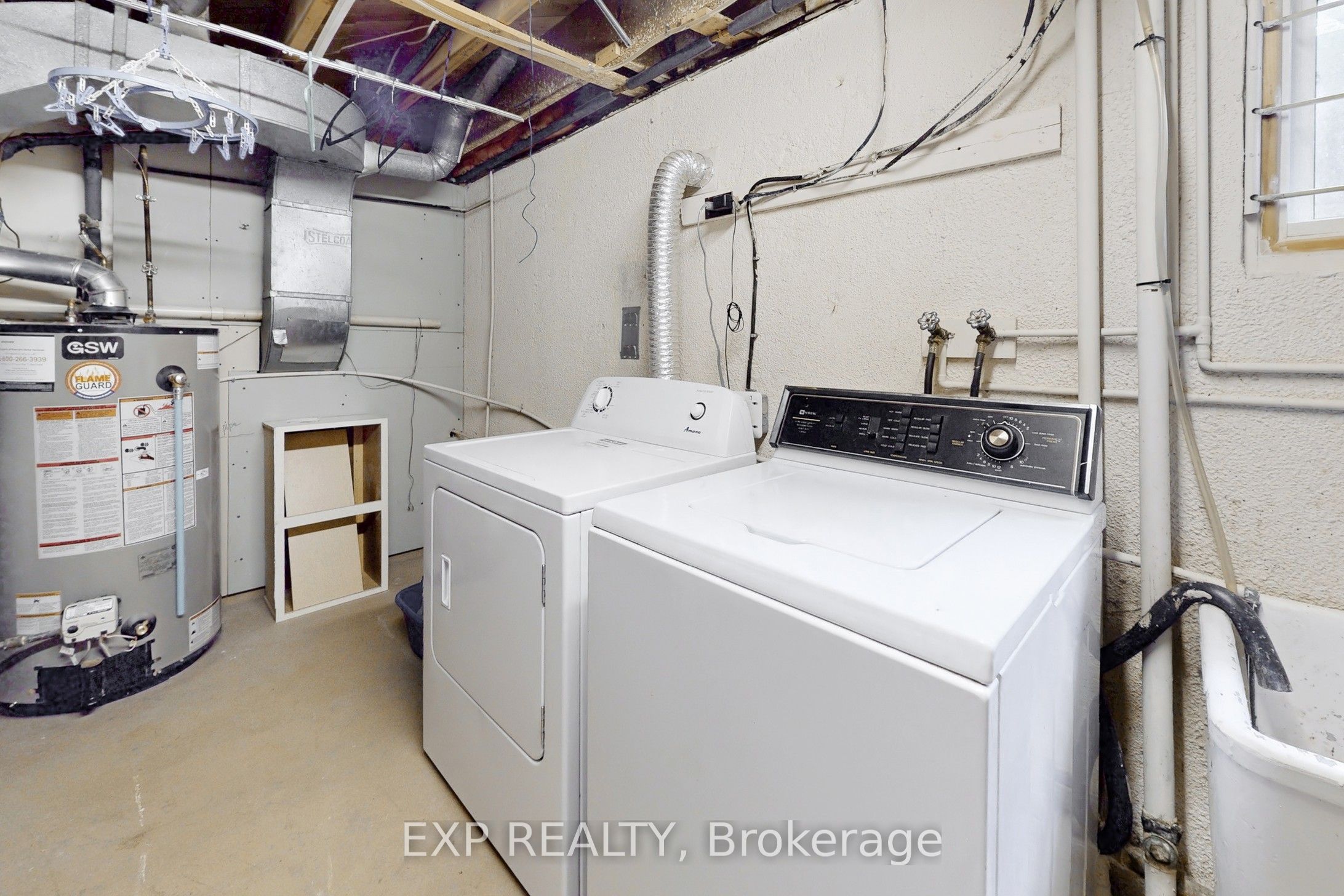 5 Lockton Crescent Property Photo 37
