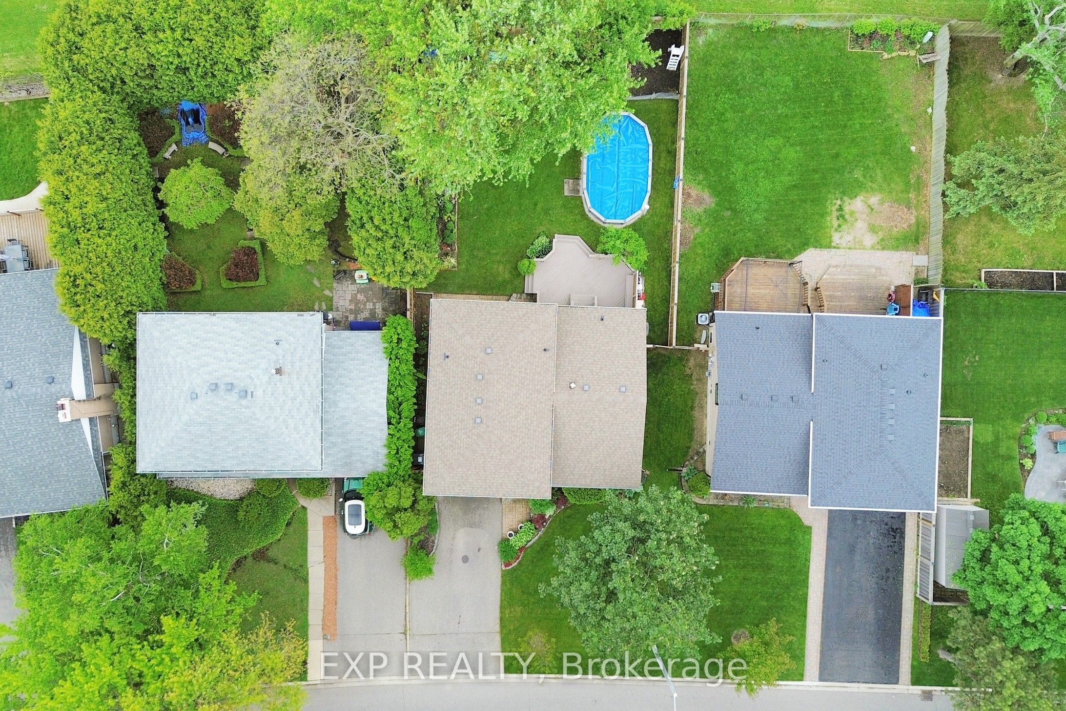 5 Lockton Crescent Property Photo 46