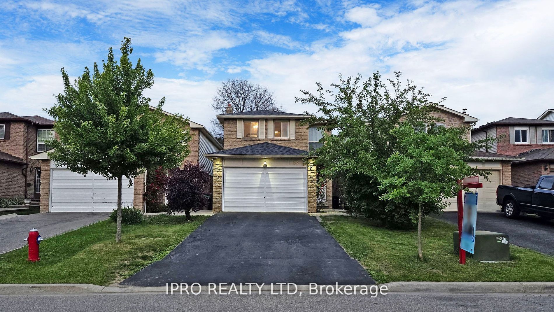 32 Dafoe Crescent Property Photo 1