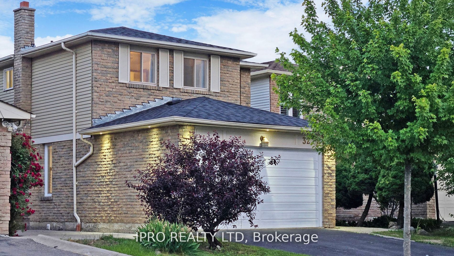 32 Dafoe Crescent Property Photo 2
