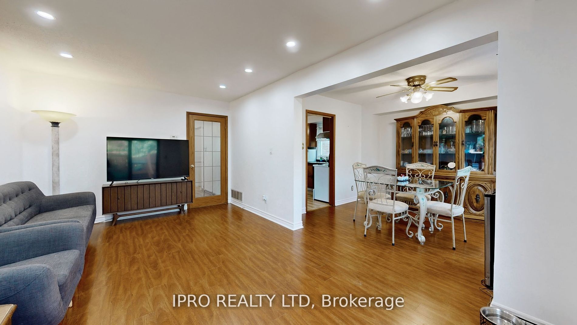32 Dafoe Crescent Property Photo 9