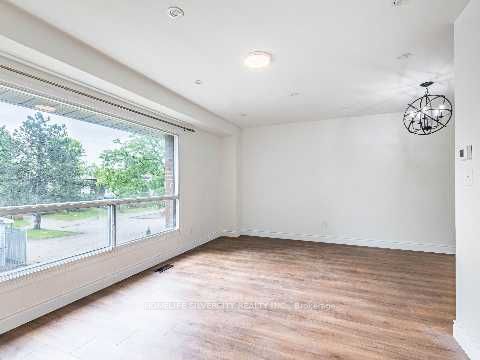 #208 - 475 Bramalea Road Property Photo 8