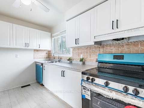 #208 - 475 Bramalea Road Property Photo 17