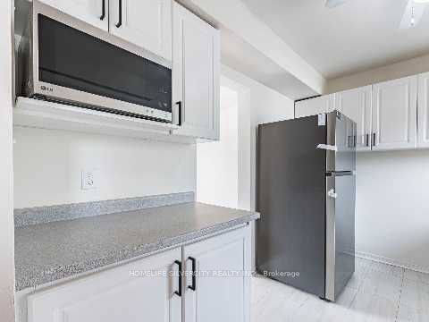 #208 - 475 Bramalea Road Property Photo 18