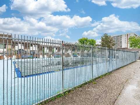 #208 - 475 Bramalea Road Property Photo 49