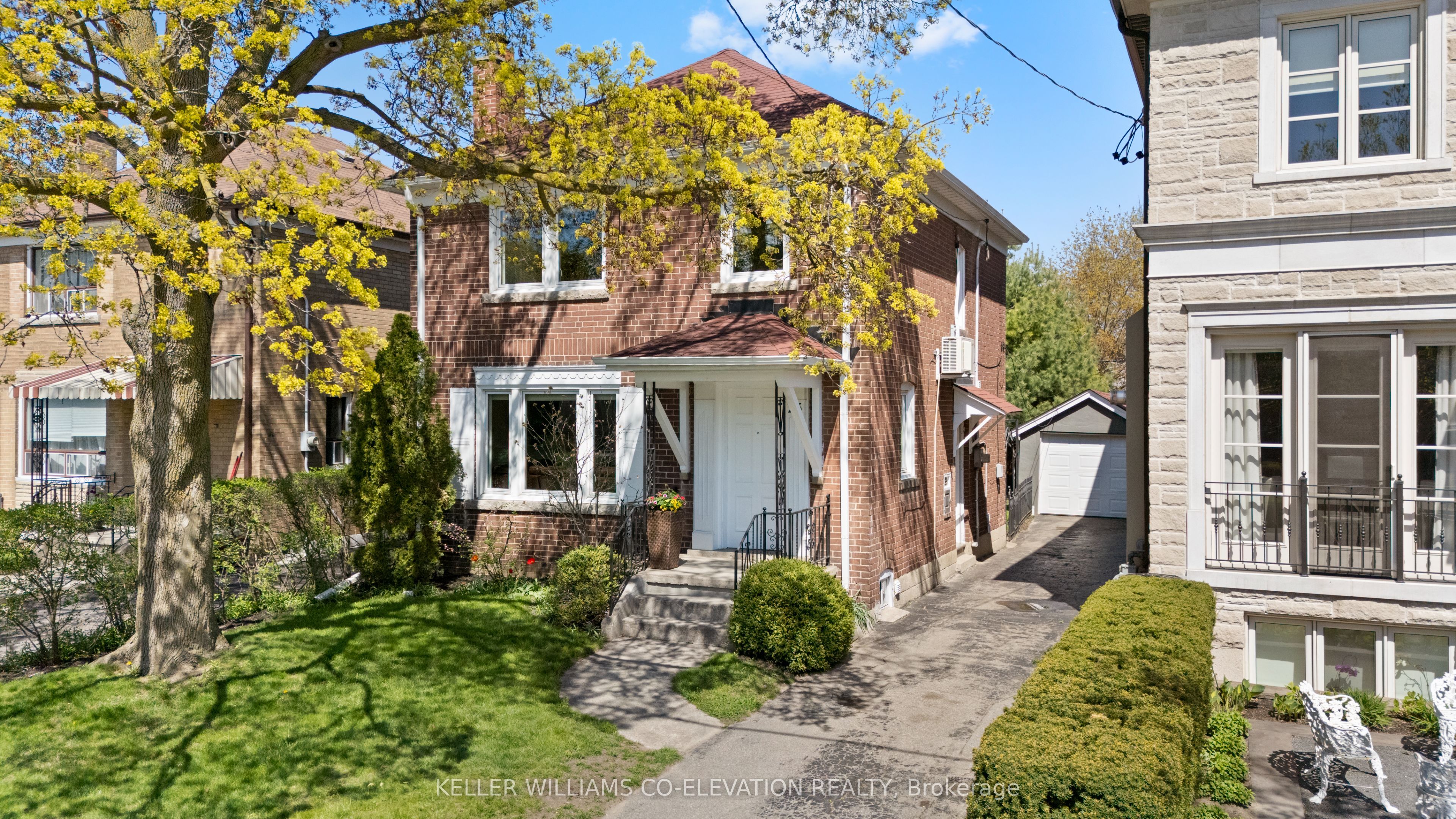 23 Humbervale Boulevard Property Photo 1