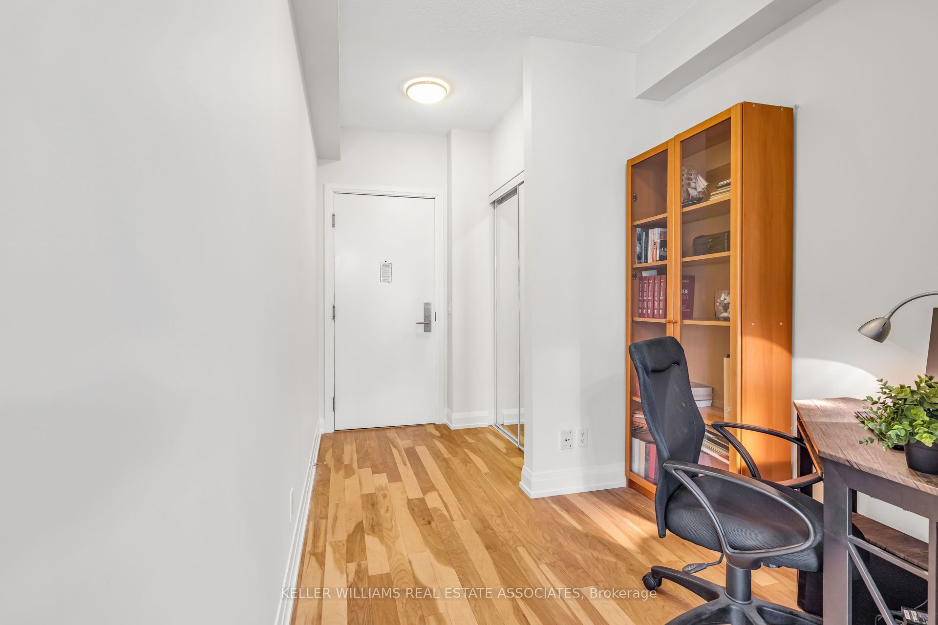 #1504 - 56 Annie Craig Drive Property Photo 9