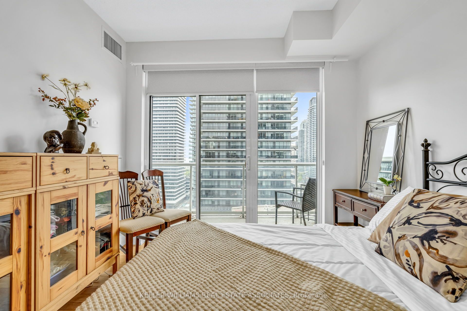 #1504 - 56 Annie Craig Drive Property Photo 29