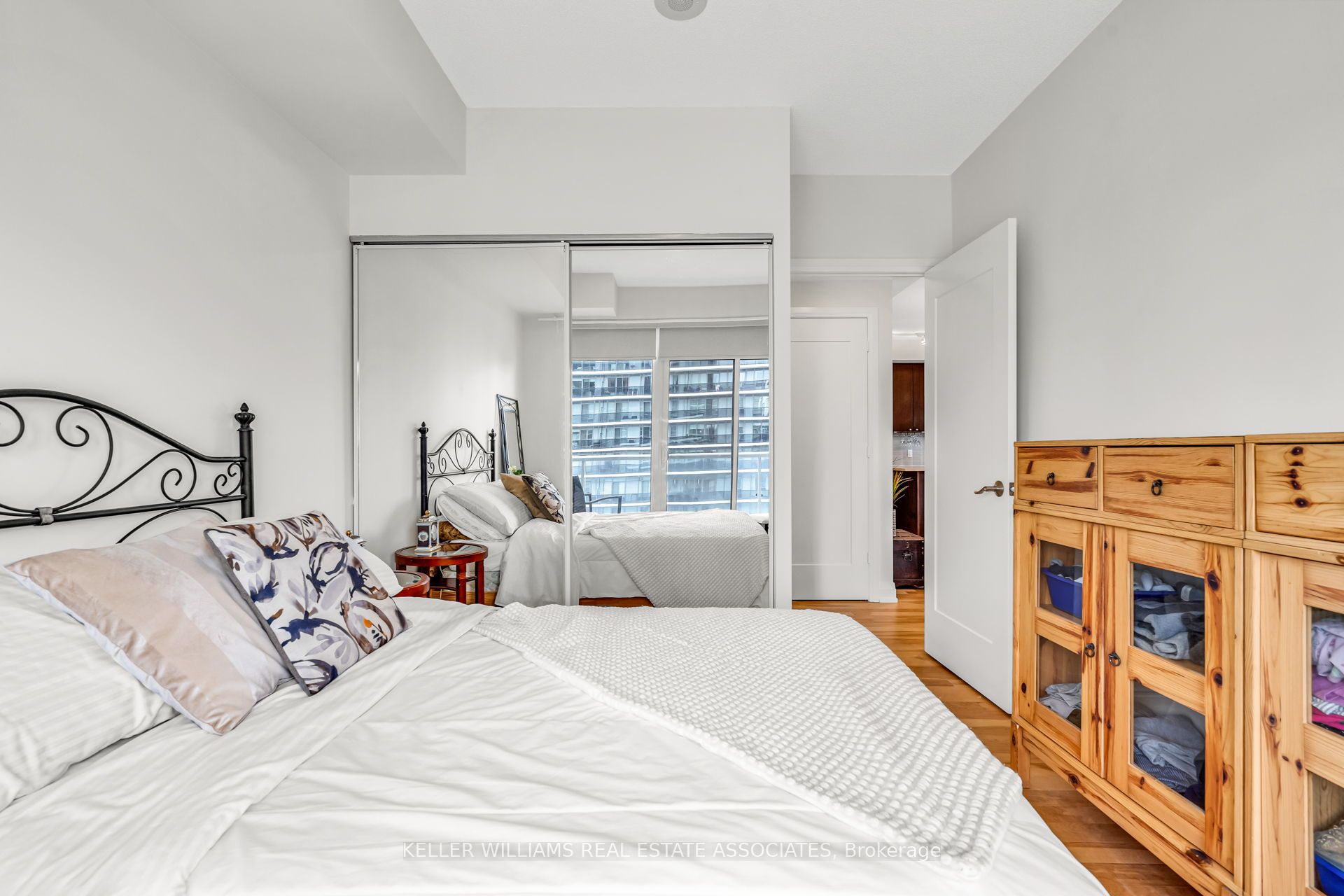 #1504 - 56 Annie Craig Drive Property Photo 32