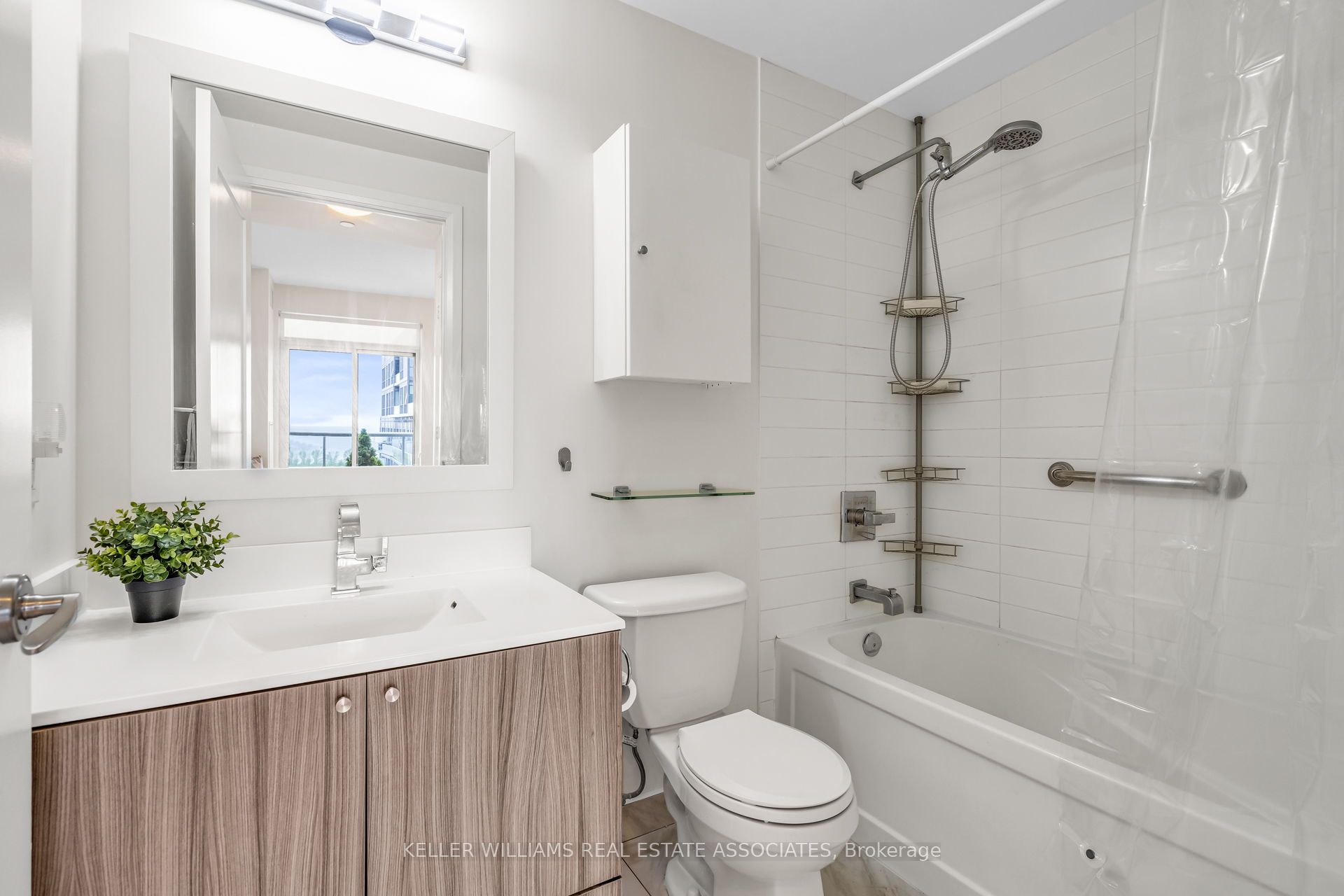 #1504 - 56 Annie Craig Drive Property Photo 39
