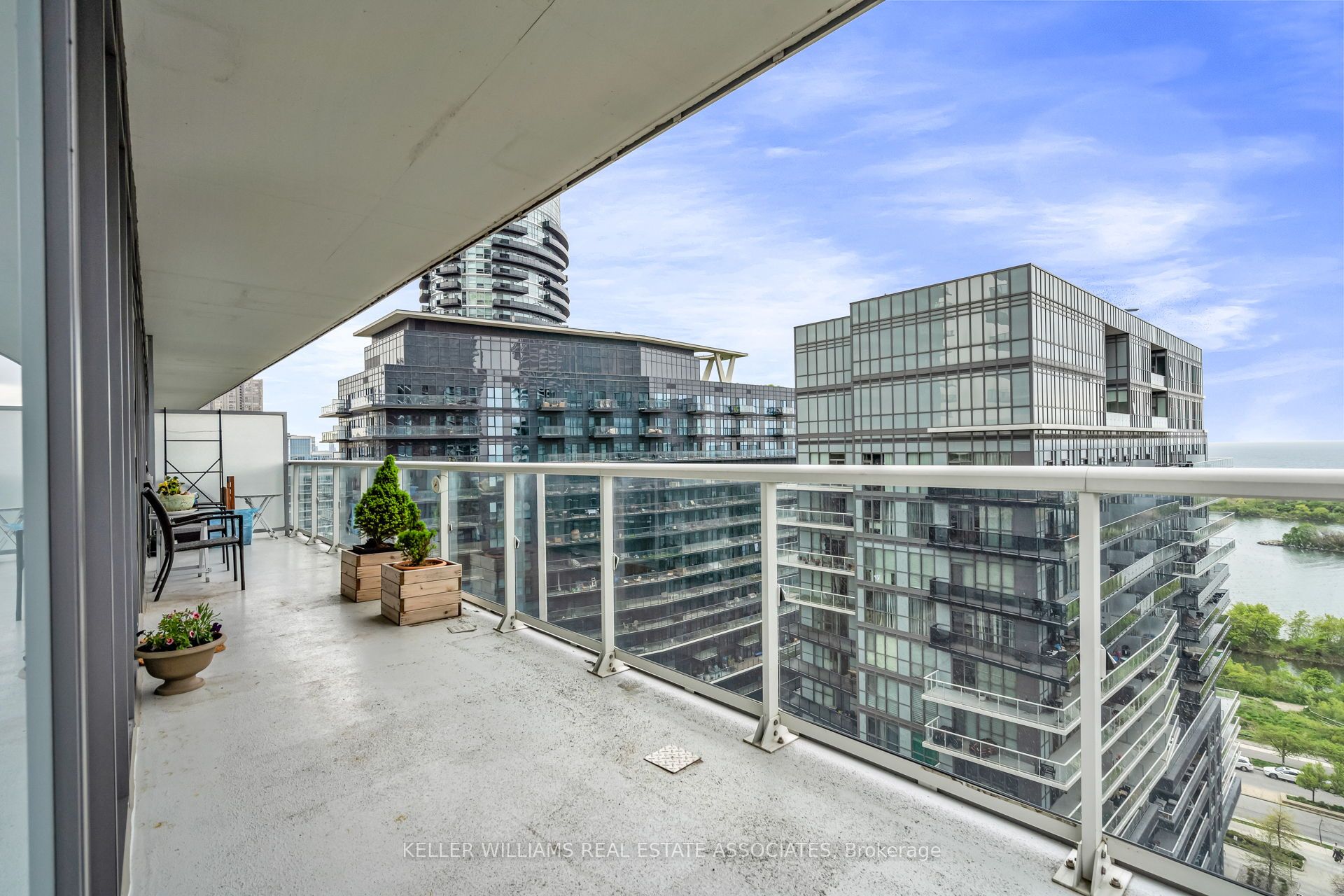 #1504 - 56 Annie Craig Drive Property Photo 41