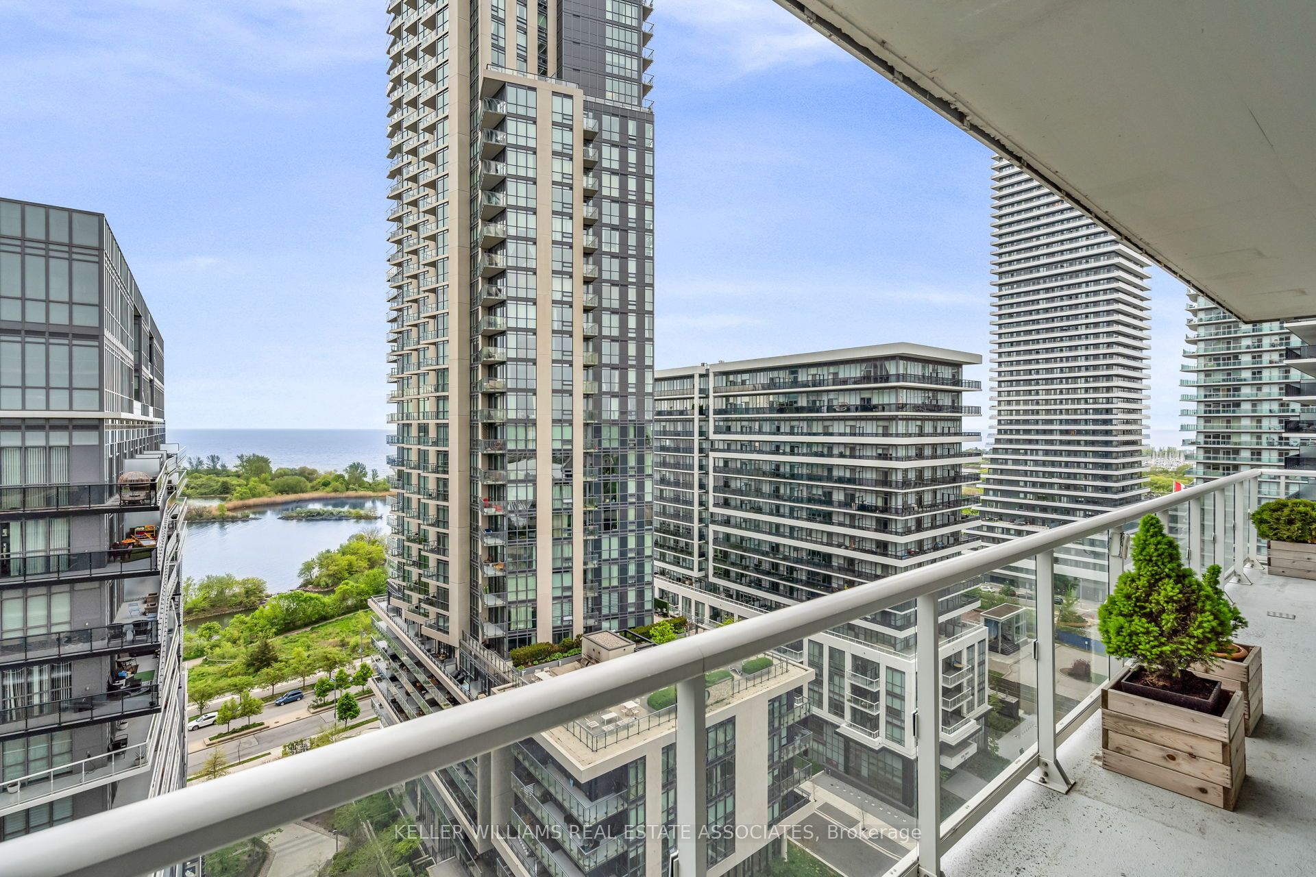 #1504 - 56 Annie Craig Drive Property Photo 42
