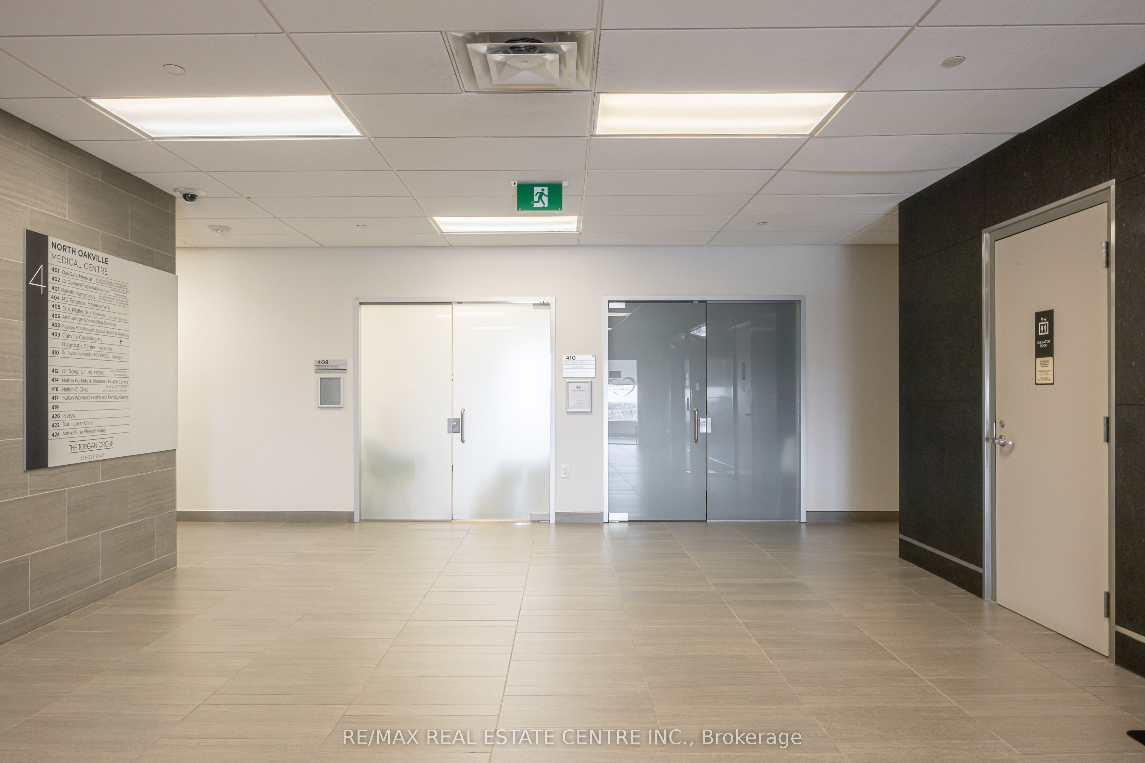 #408 - 3075 Hospital Gate Property Photo 4