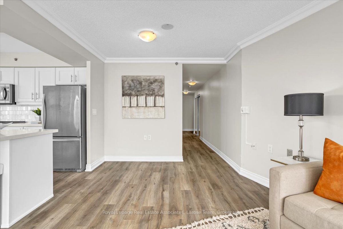 #1706 - 3 Marine Parade Drive Property Photo 5