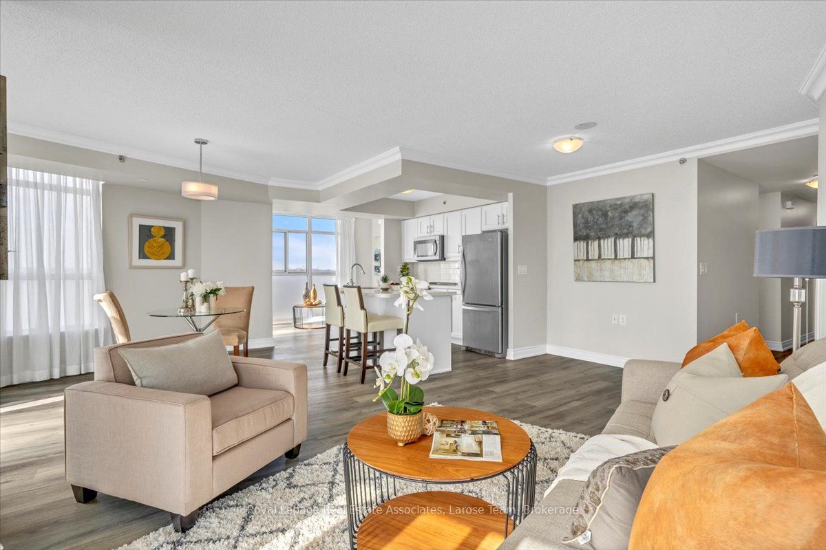 #1706 - 3 Marine Parade Drive Property Photo 6