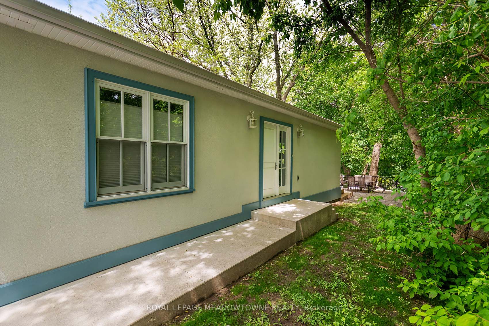 307 Queen Street Property Photo 5
