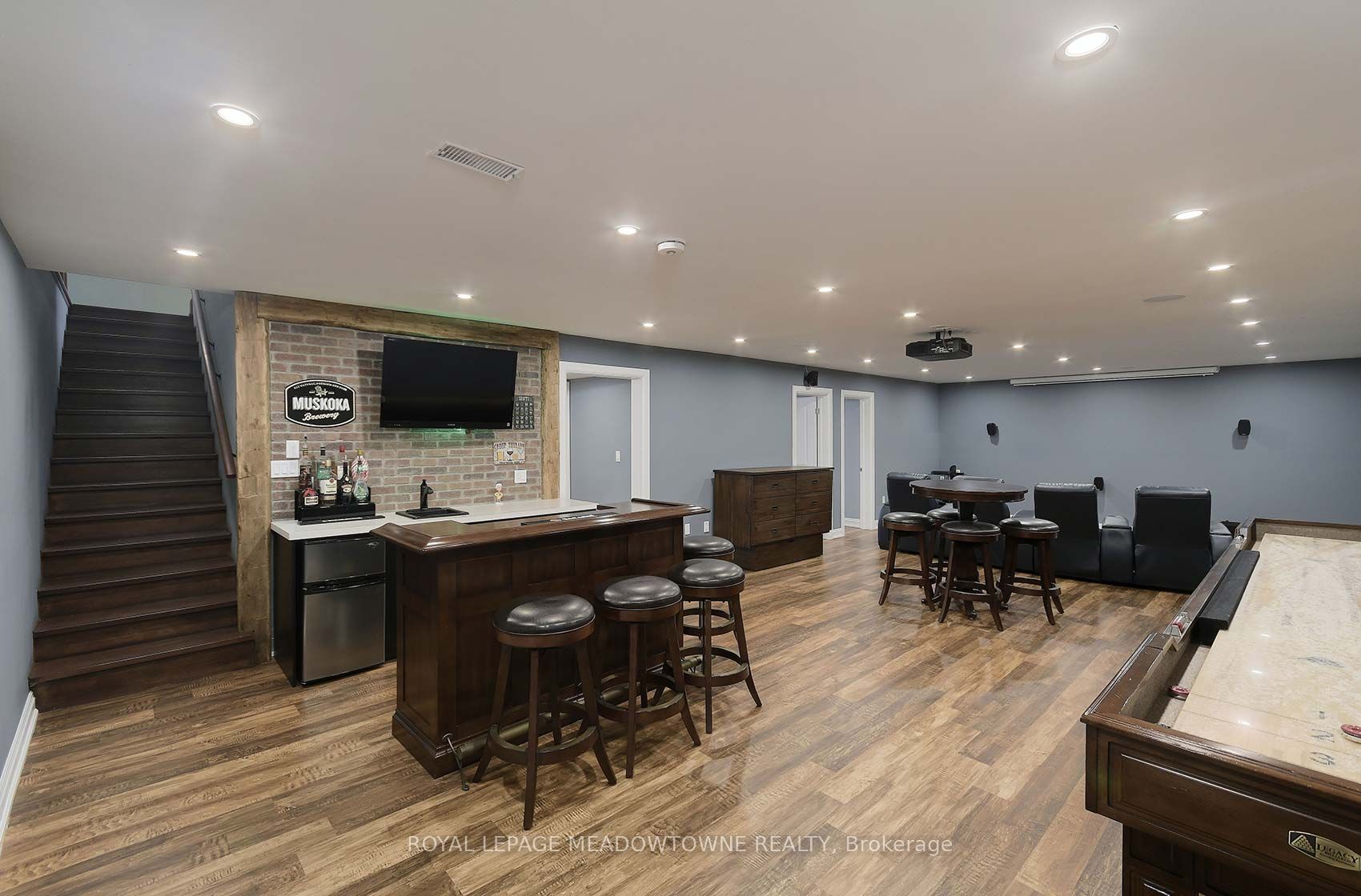 307 Queen Street Property Photo 21