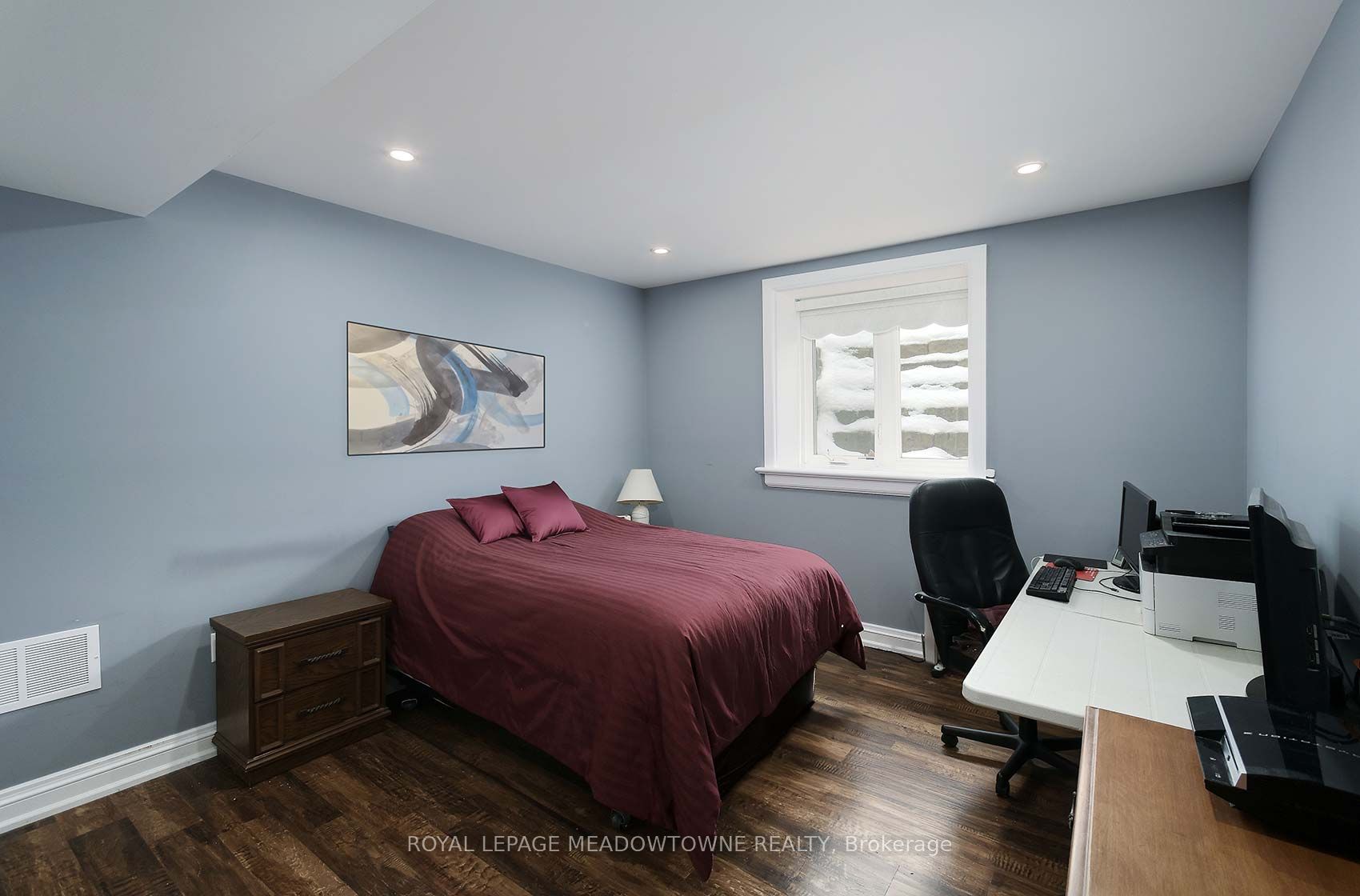 307 Queen Street Property Photo 23