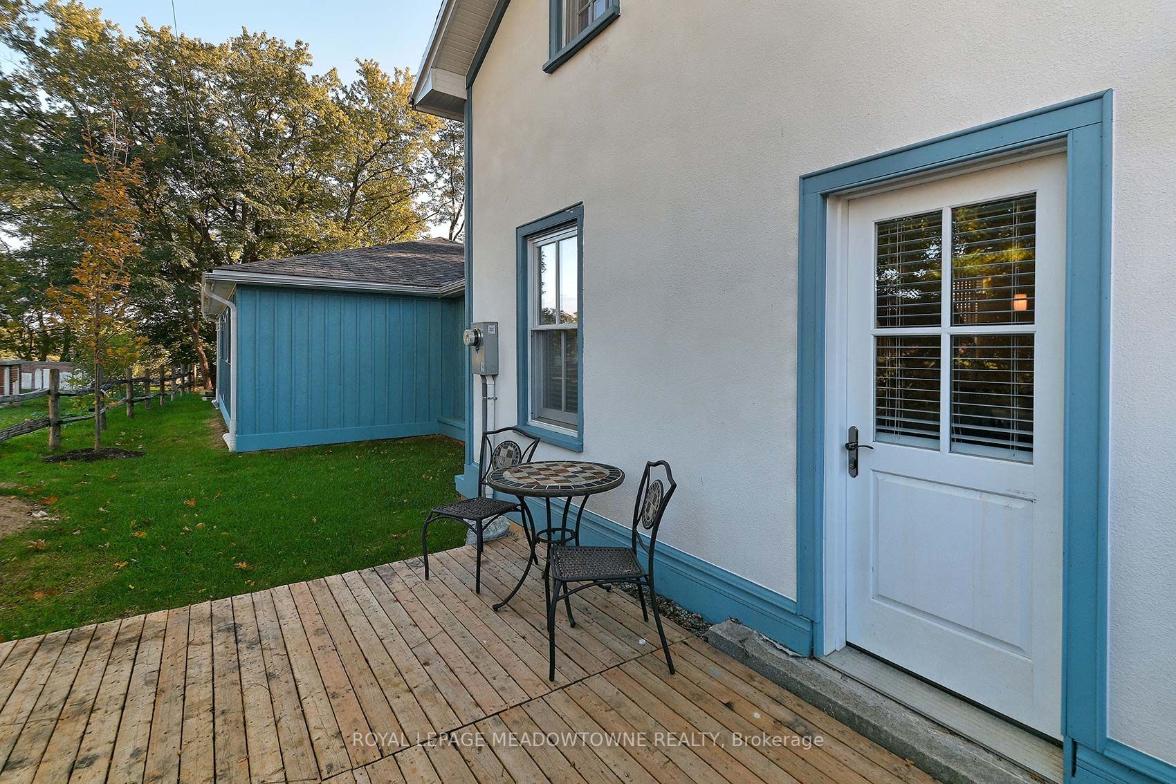 307 Queen Street Property Photo 32
