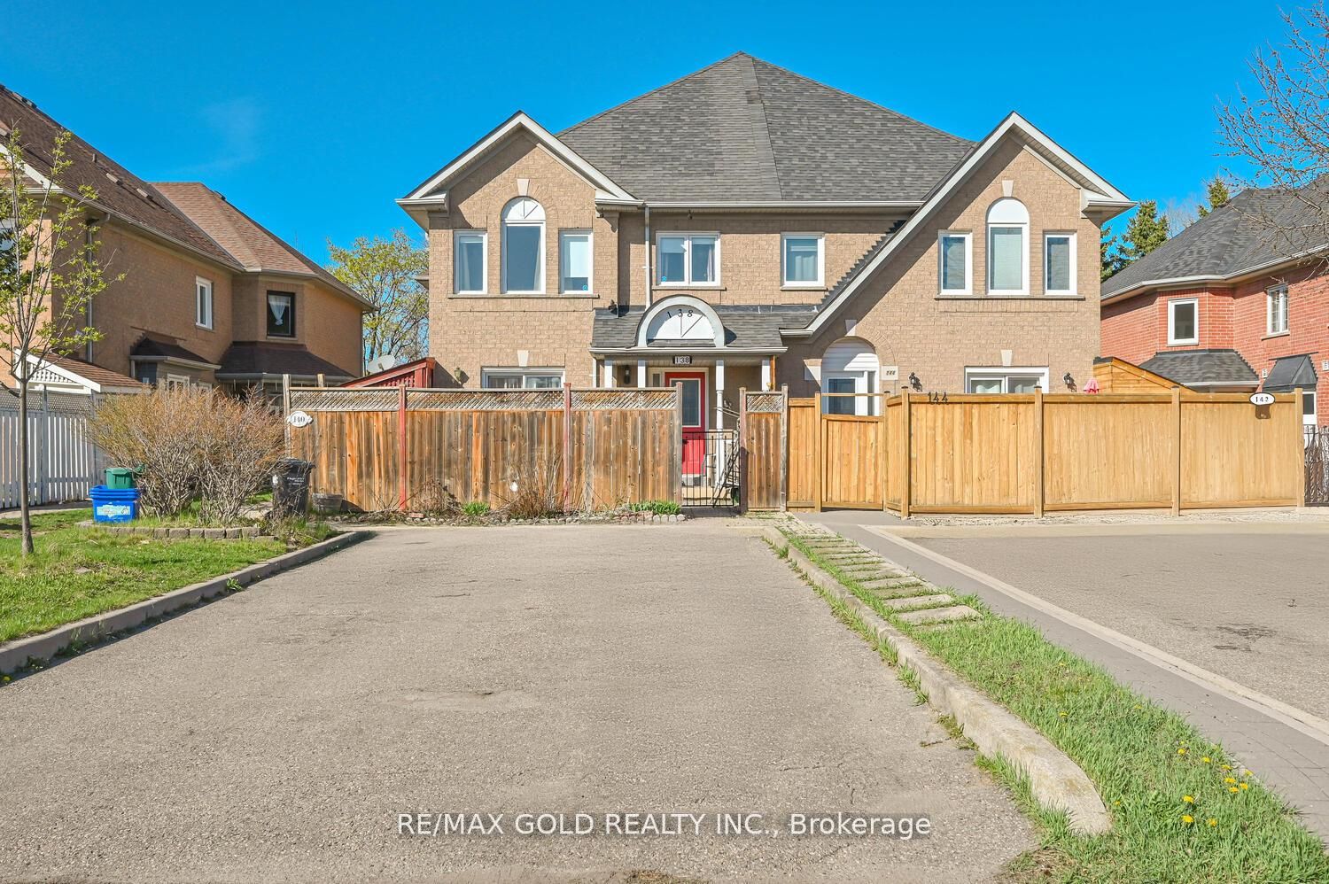 138 Pressed Brick Drive Property Photo 1