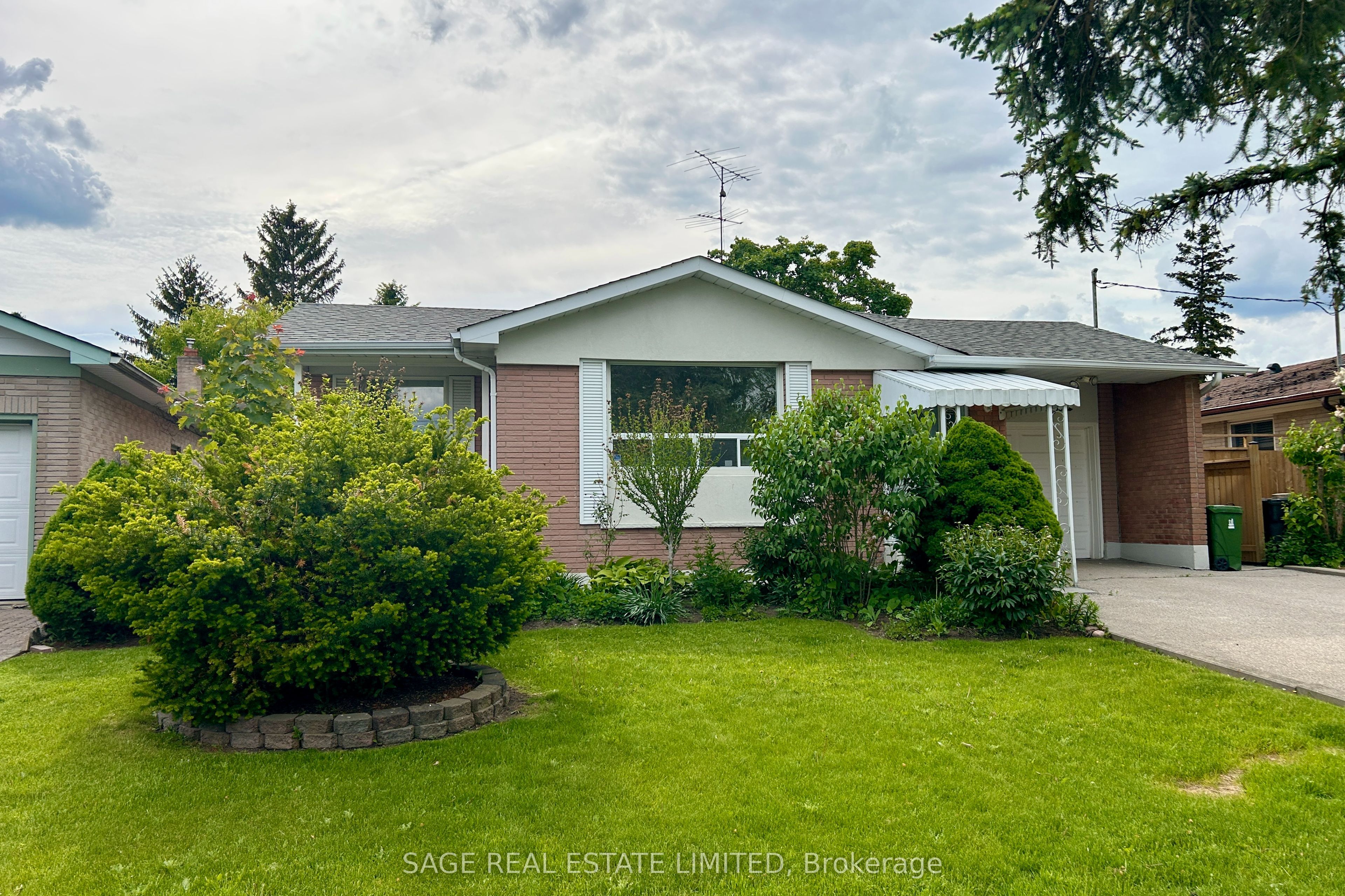 308 Sentinel Road Property Photo 1