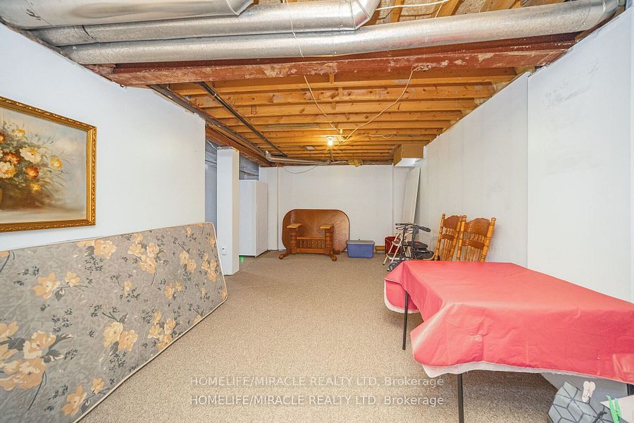 31 Larkspur N/a Property Photo 13
