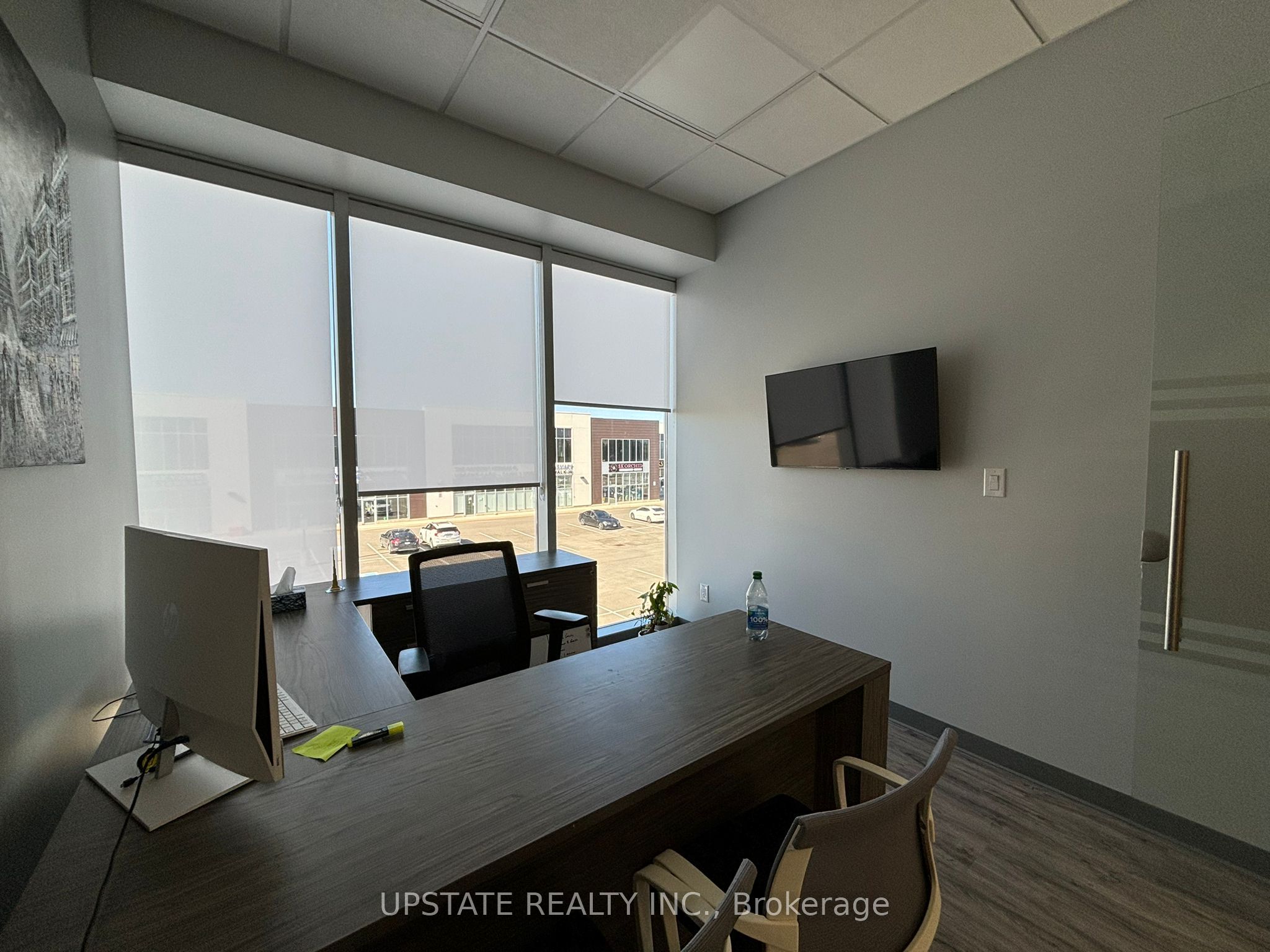 9280 Goreway Dr Property Photo 8