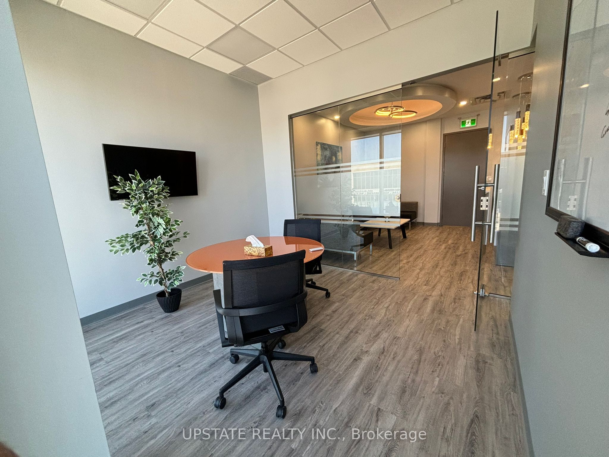 9280 Goreway Dr Property Photo 10