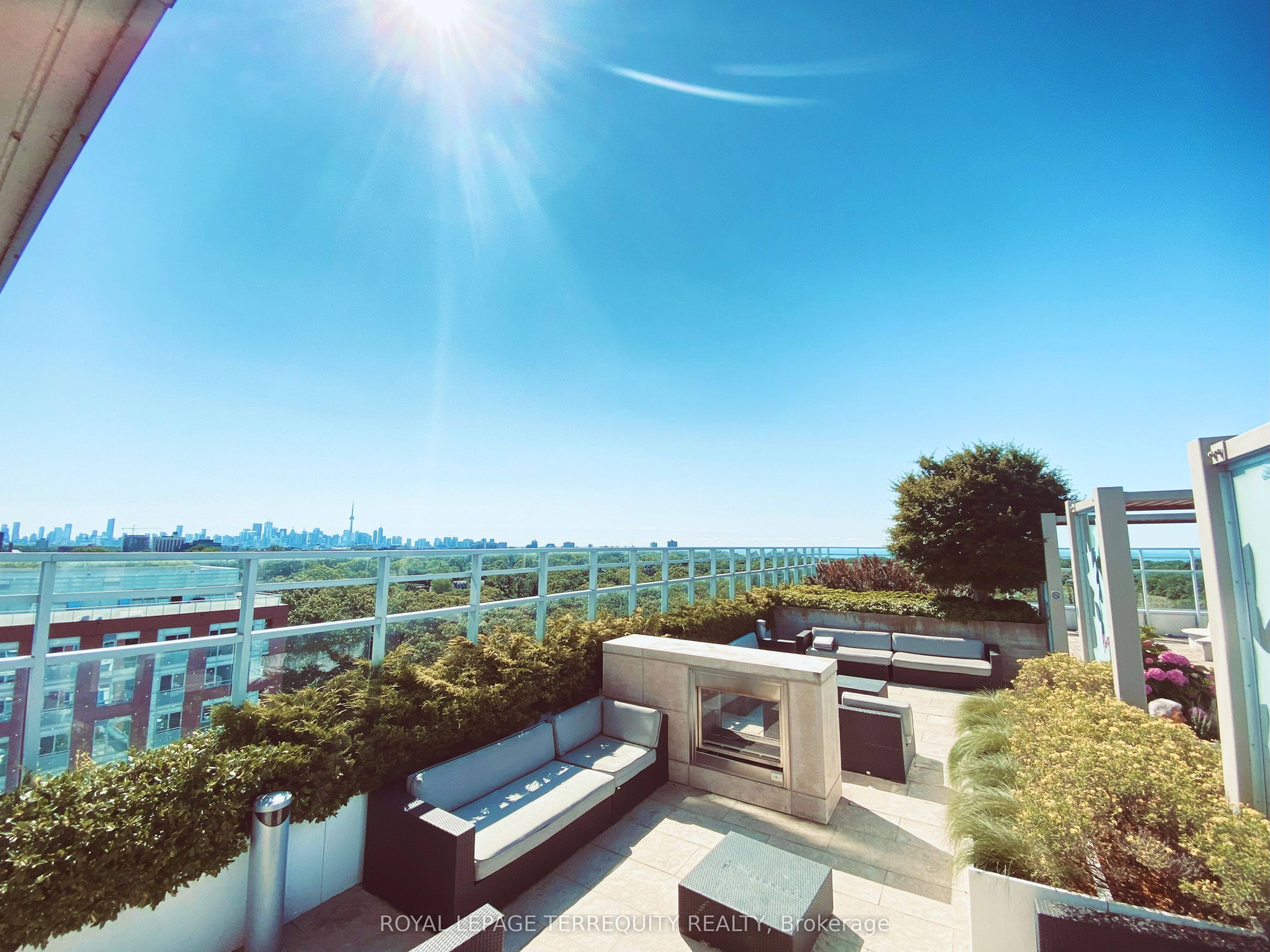1830 Bloor Street W 437 Property Photo 1