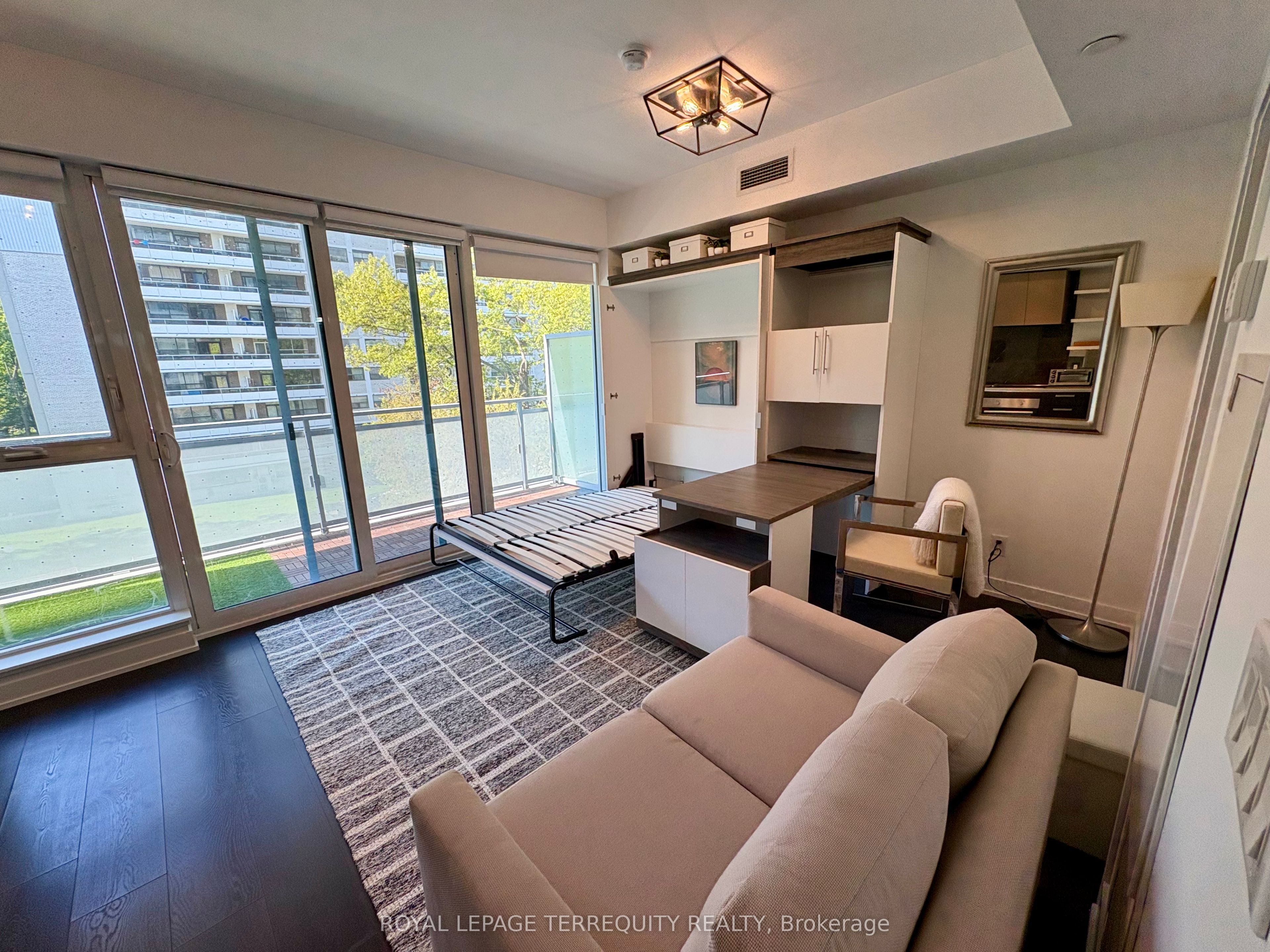 1830 Bloor Street W 437 Property Photo 3