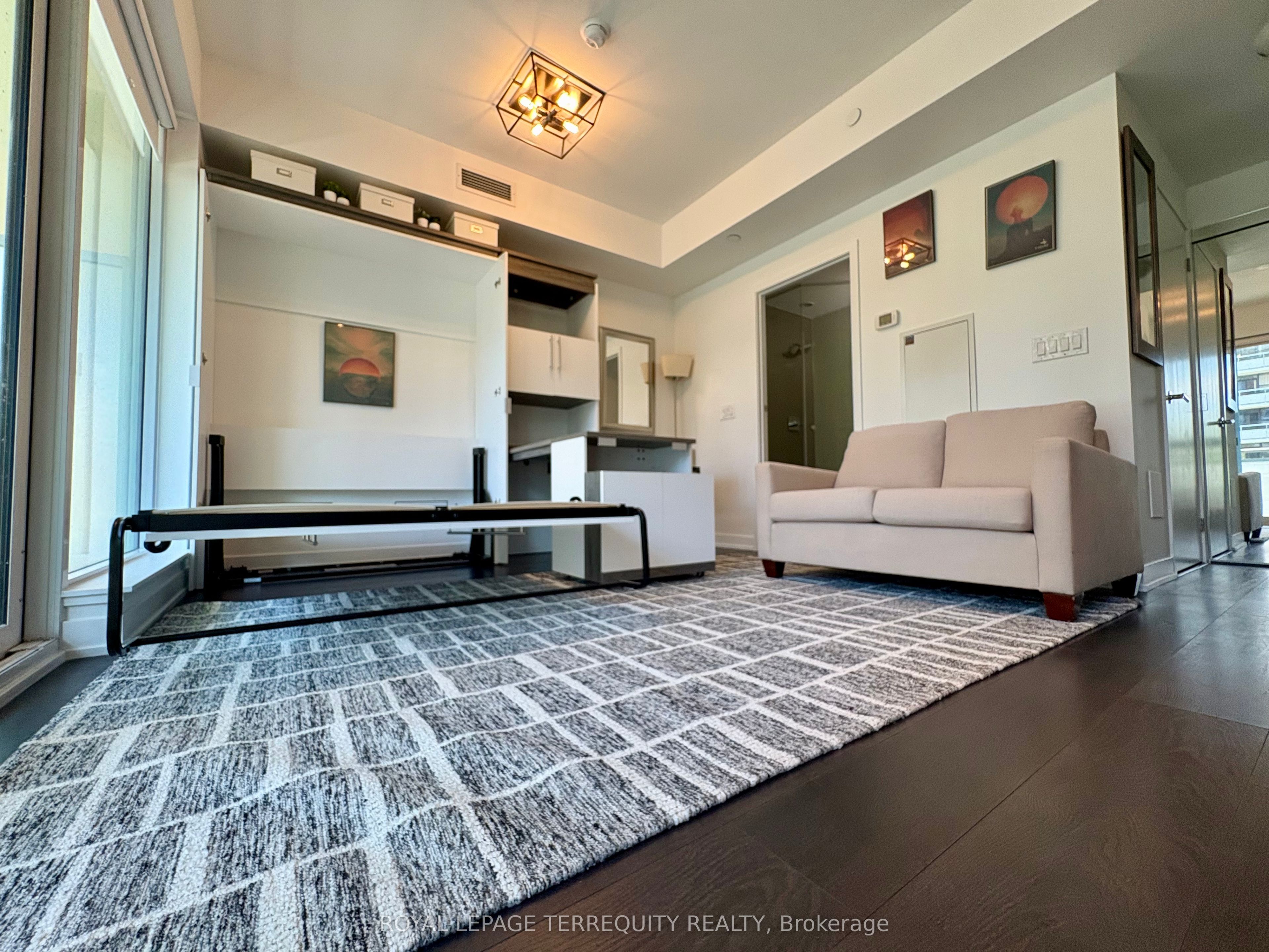 1830 Bloor Street W 437 Property Photo 12