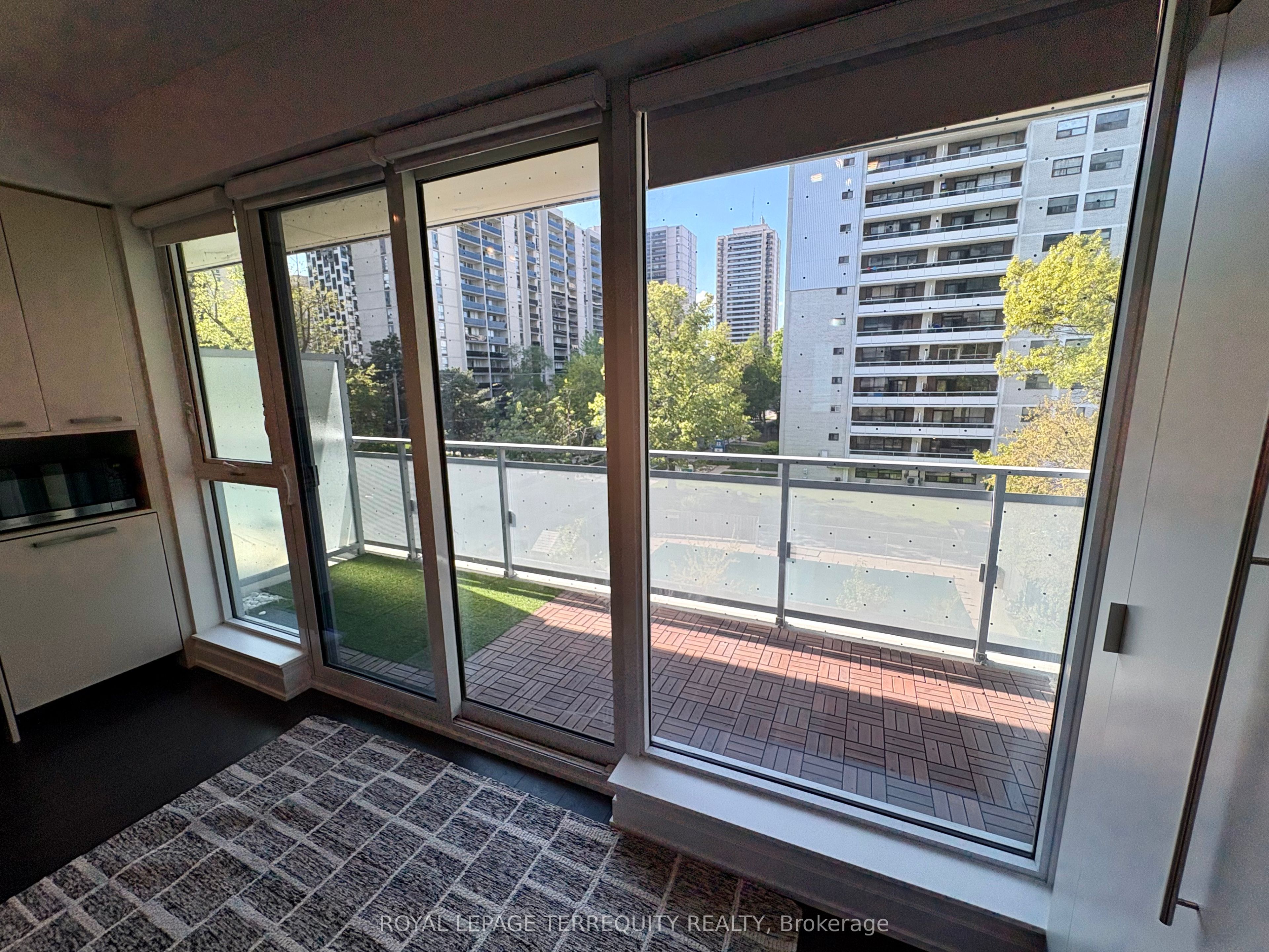 1830 Bloor Street W 437 Property Photo 19