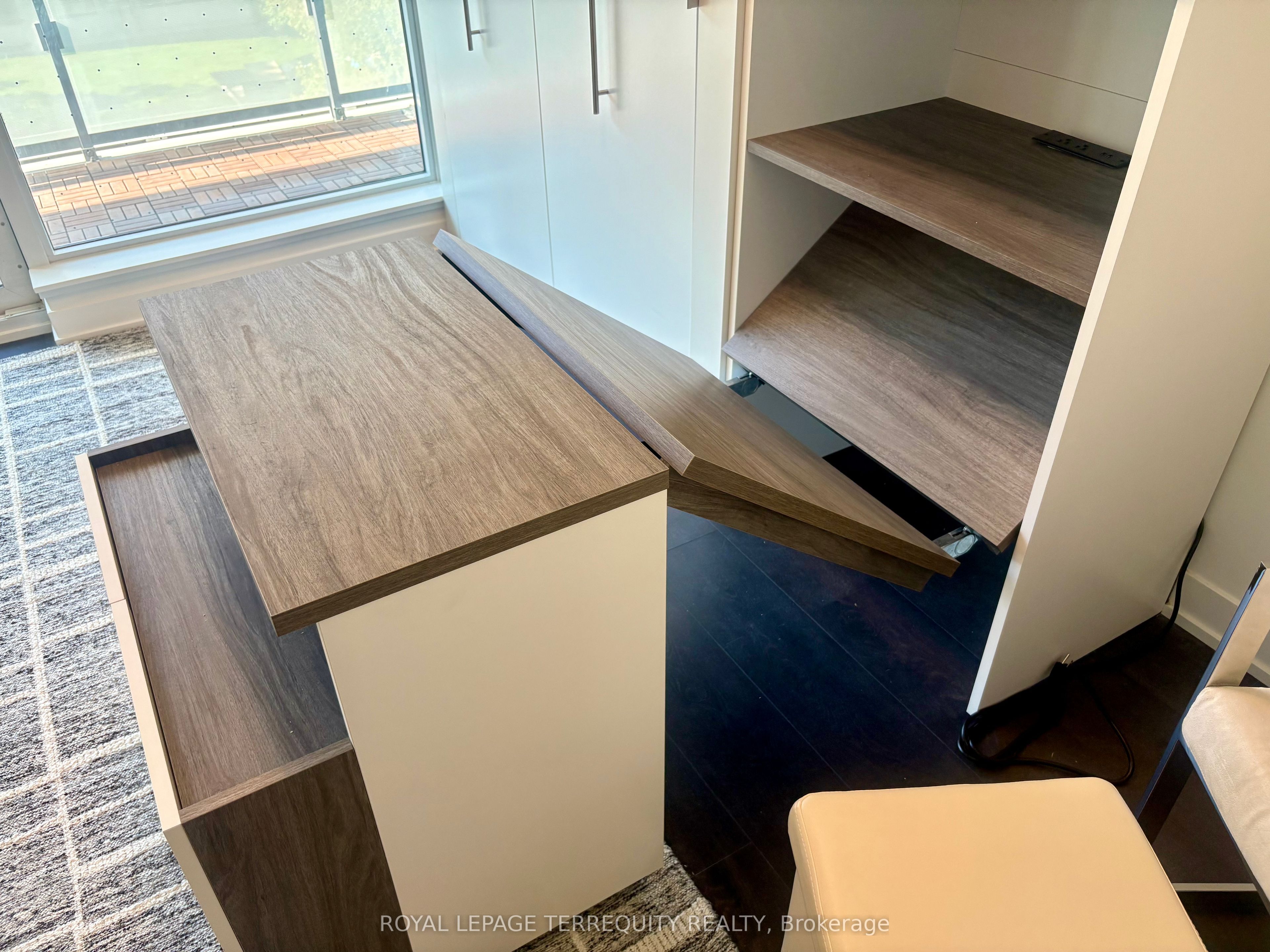 1830 Bloor Street W 437 Property Photo 20