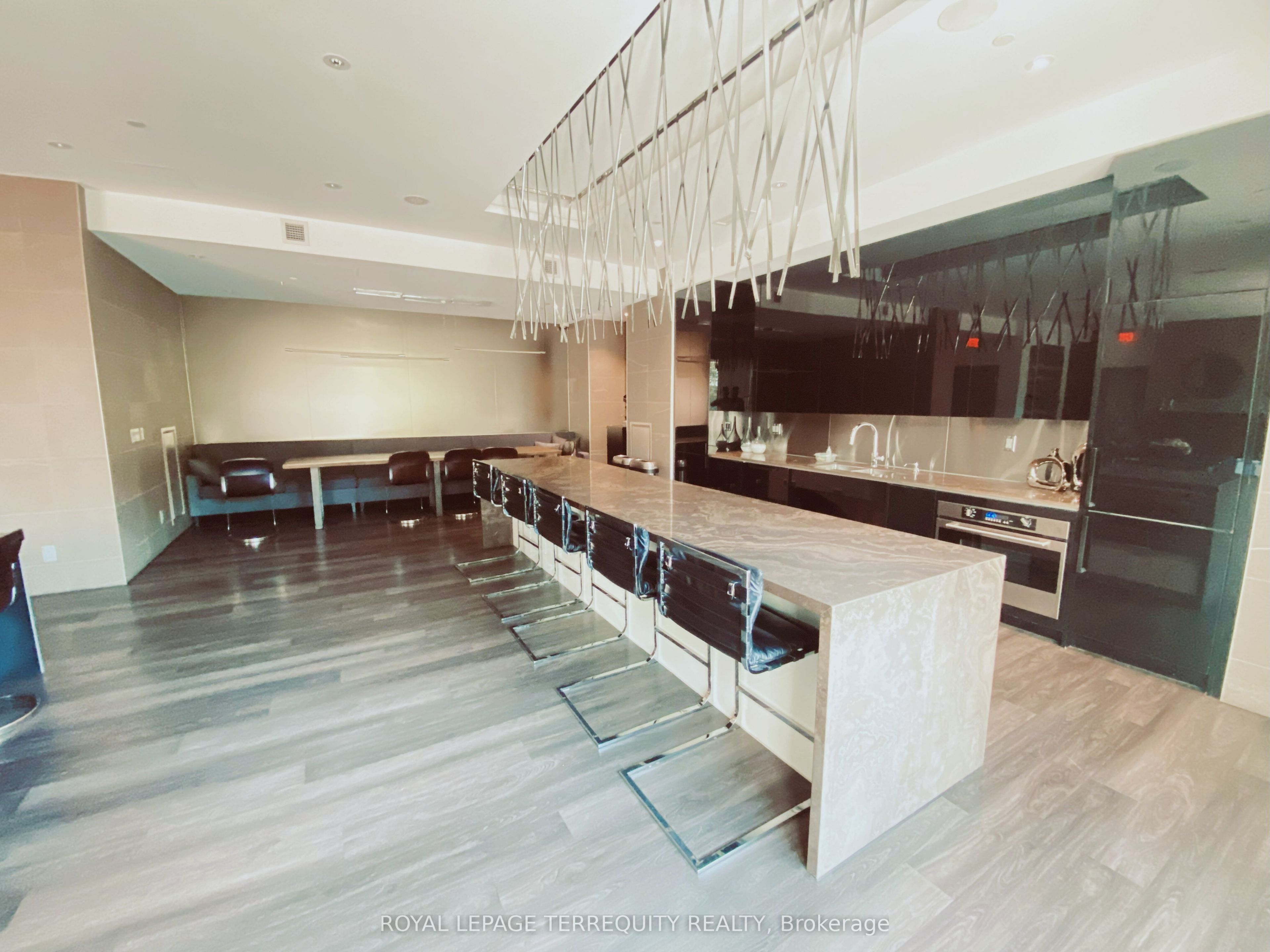 1830 Bloor Street W 437 Property Photo 35
