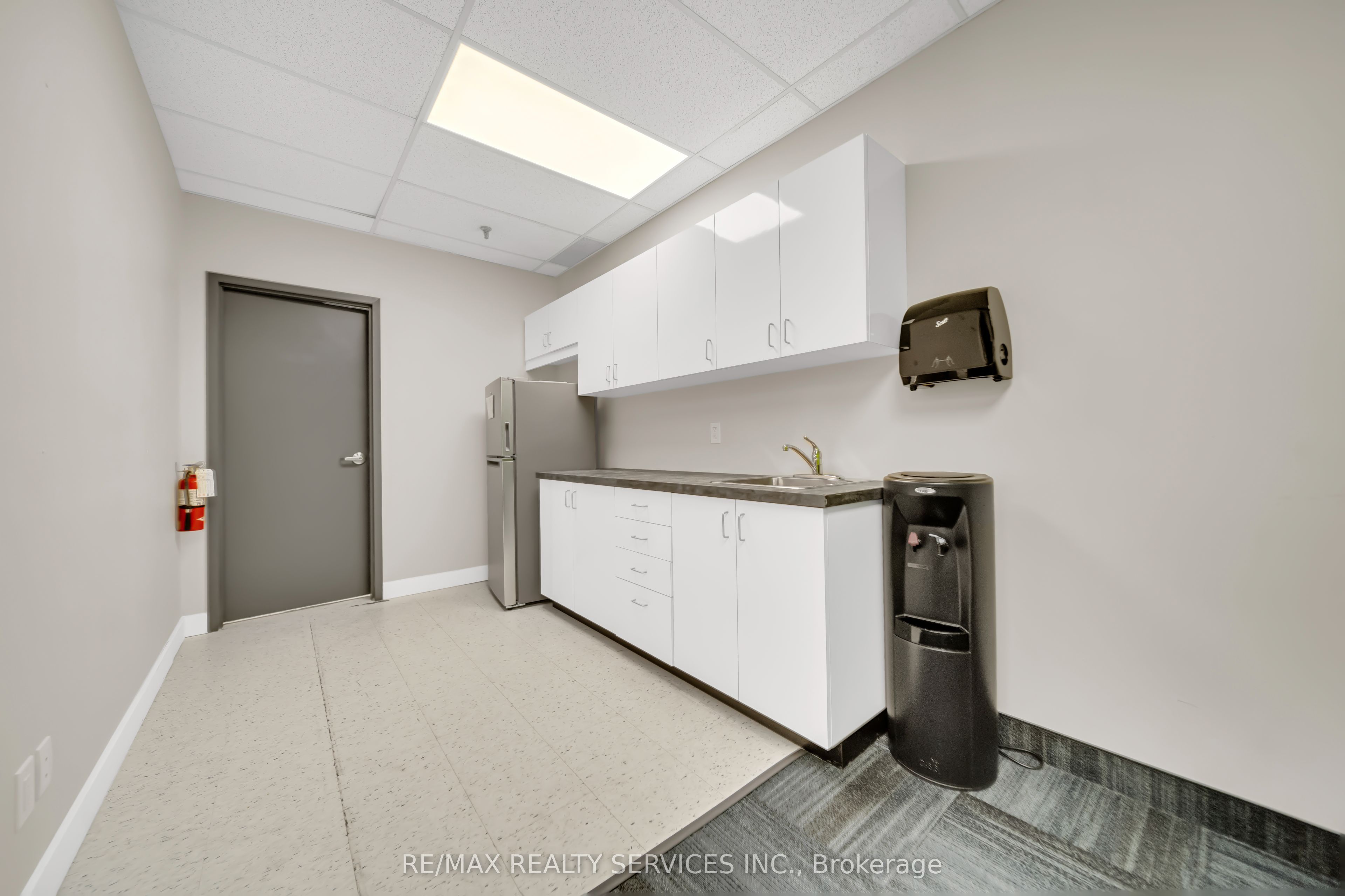 6660 Kennedy Road 204 Property Photo 11
