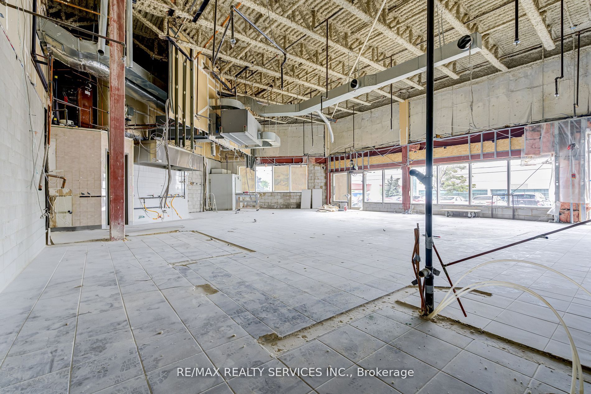 6660 Kennedy Road 12 Property Photo 3