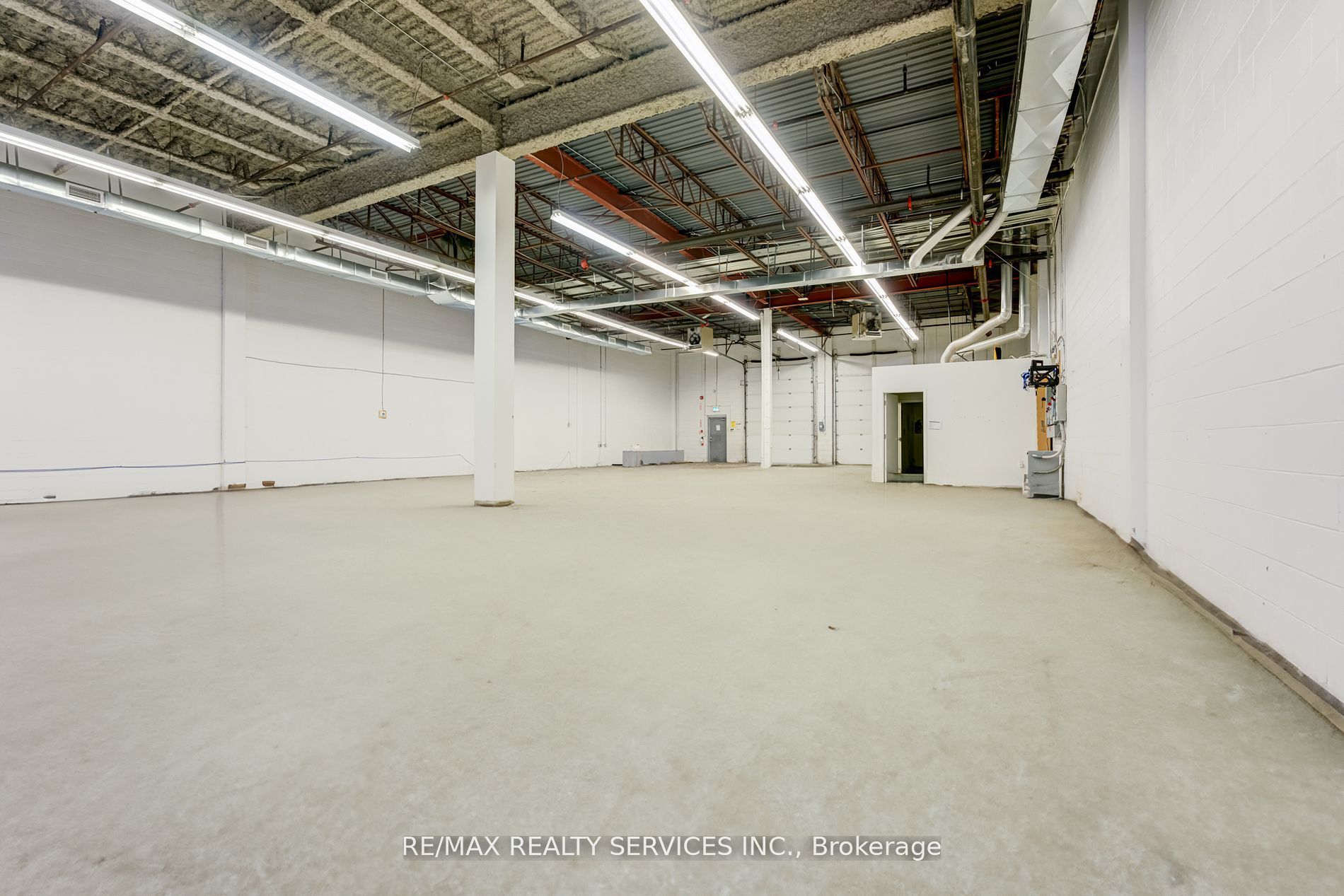 6660 Kennedy Rd Property Photo 1