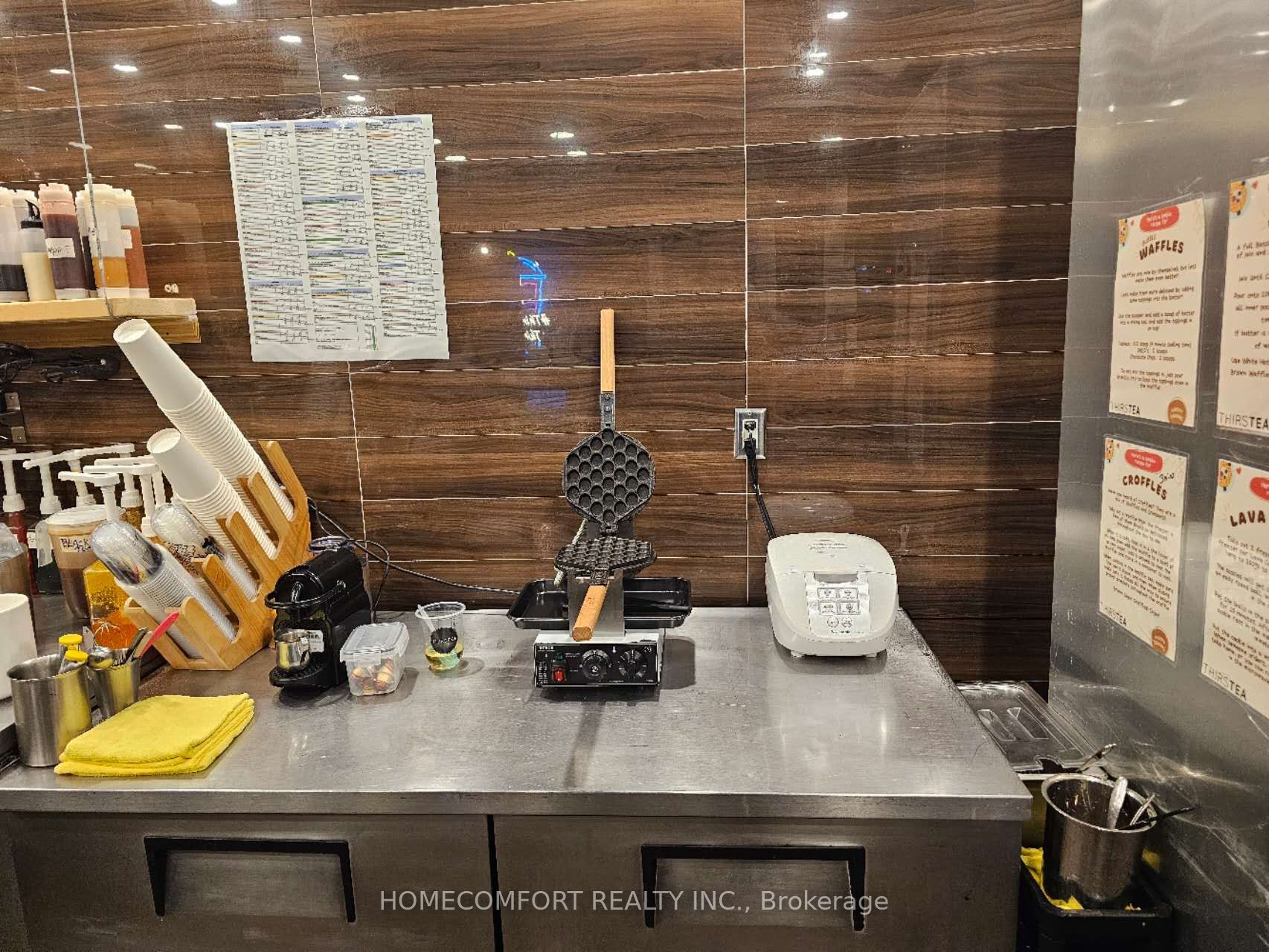 26 Dundas Street E 26-3 Property Photo 2
