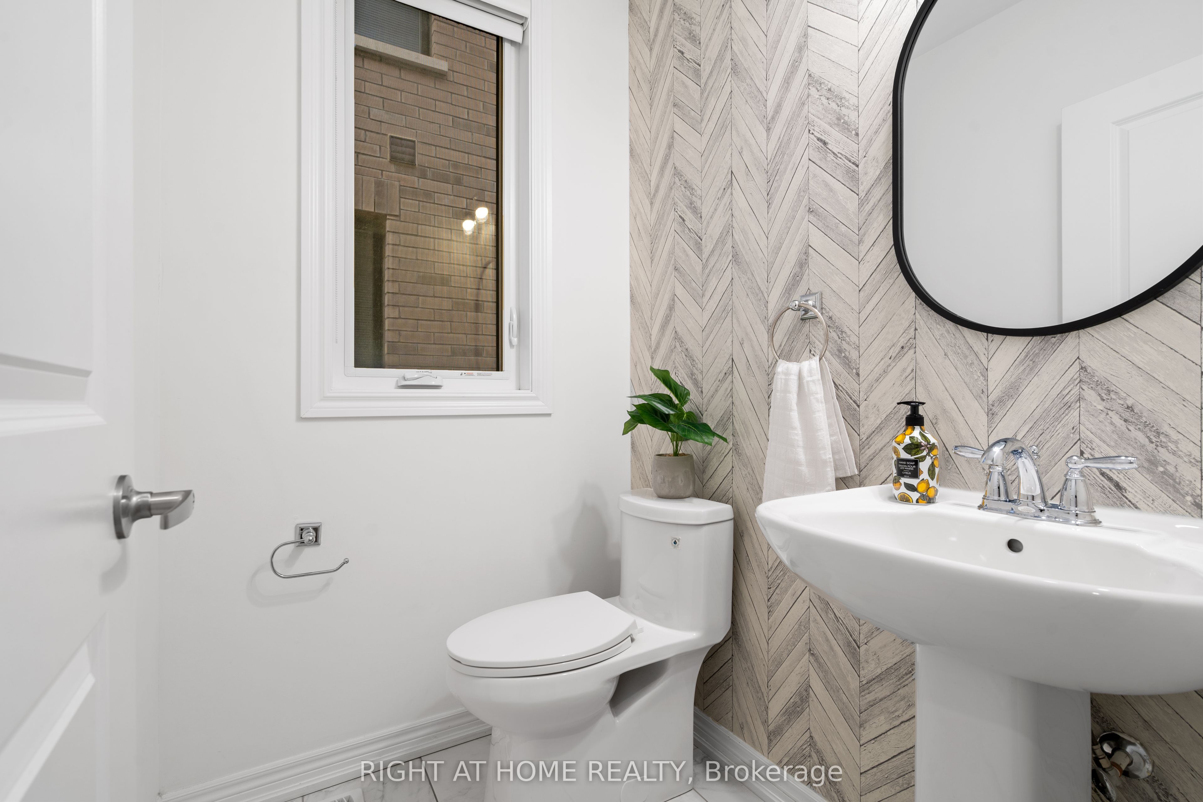 9 Angelfish Road Property Photo 12