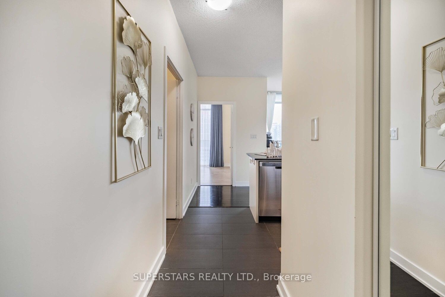 #2102 - 4065 Brickstone Mews Property Photo 5