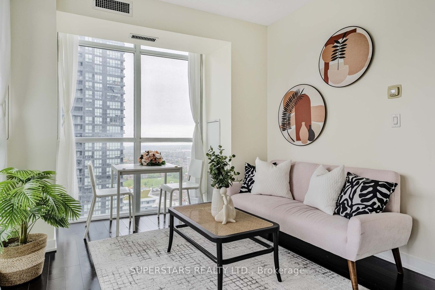 #2102 - 4065 Brickstone Mews Property Photo 9