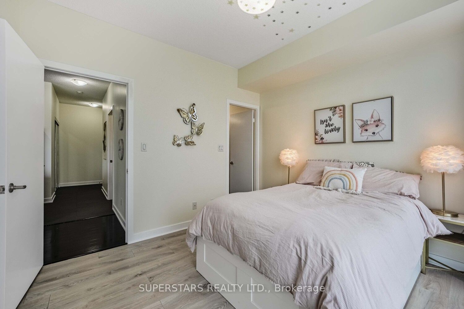 #2102 - 4065 Brickstone Mews Property Photo 17