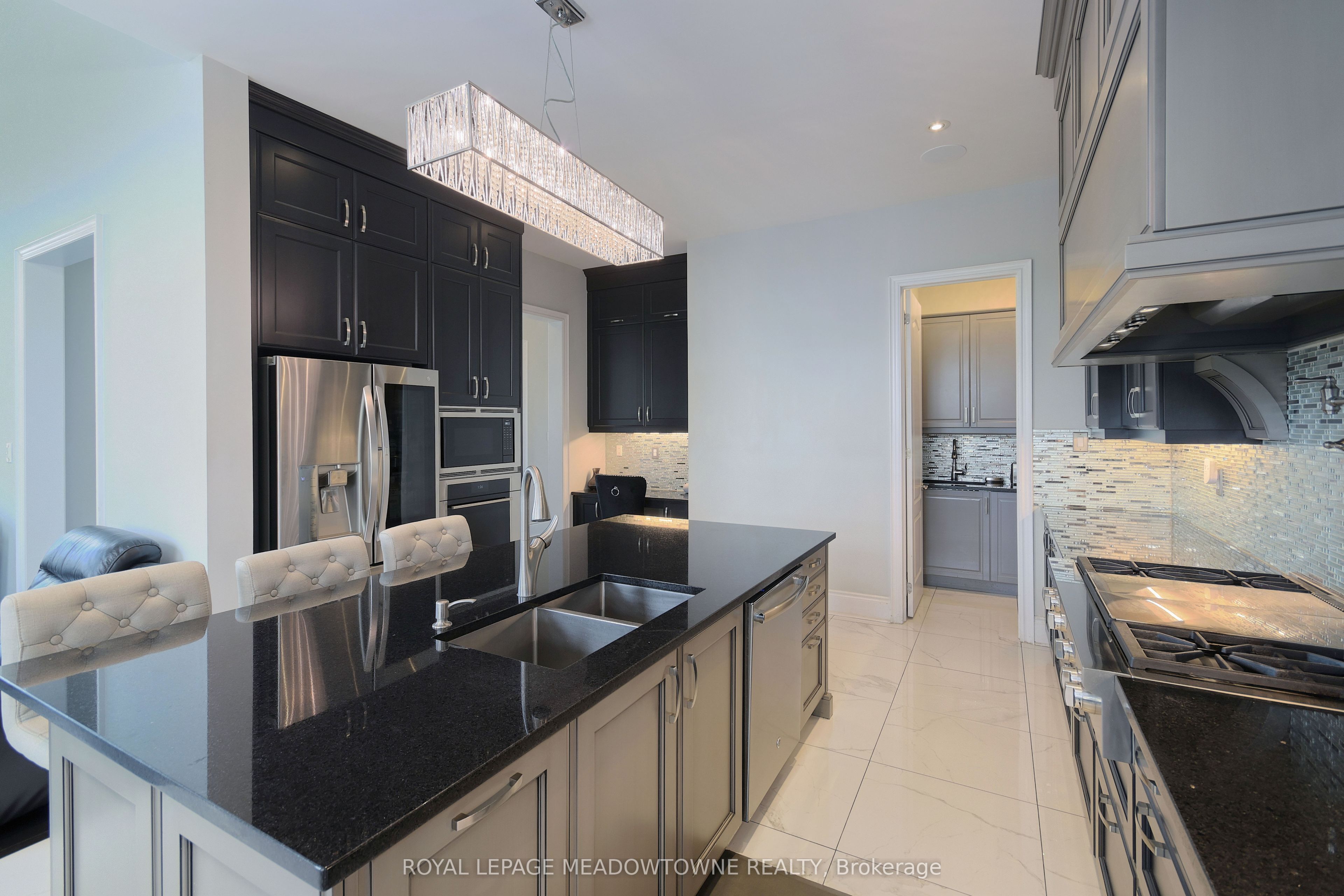 1 Royal West Drive Property Photo 10
