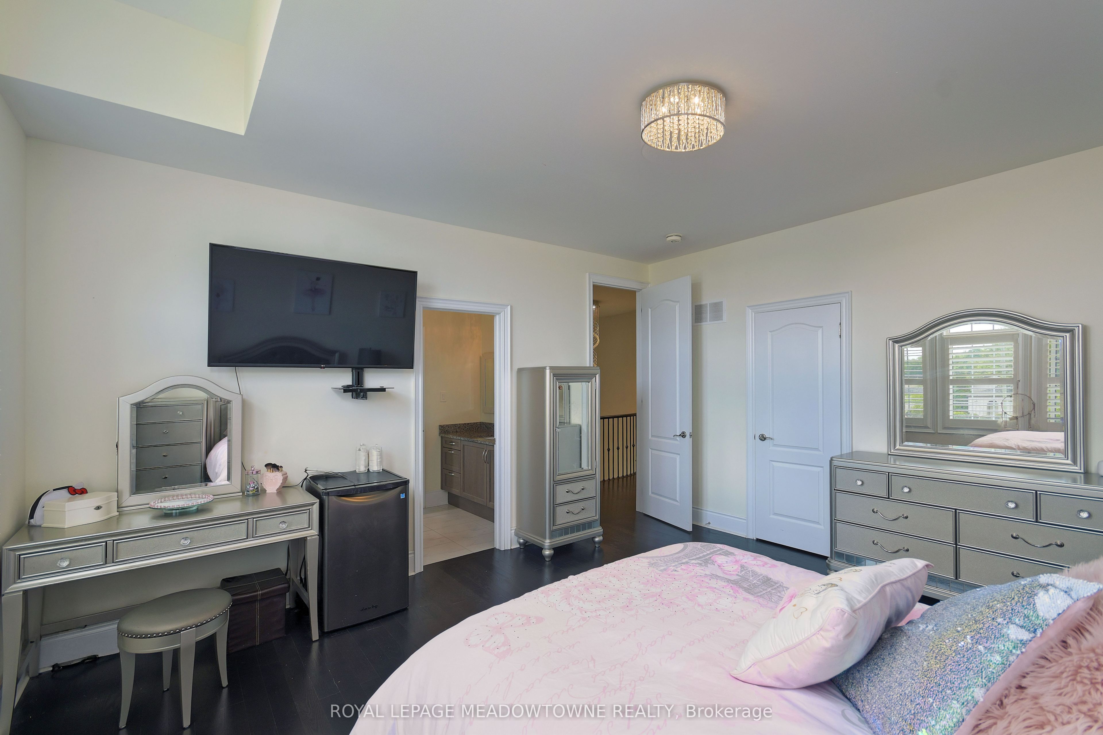 1 Royal West Drive Property Photo 25
