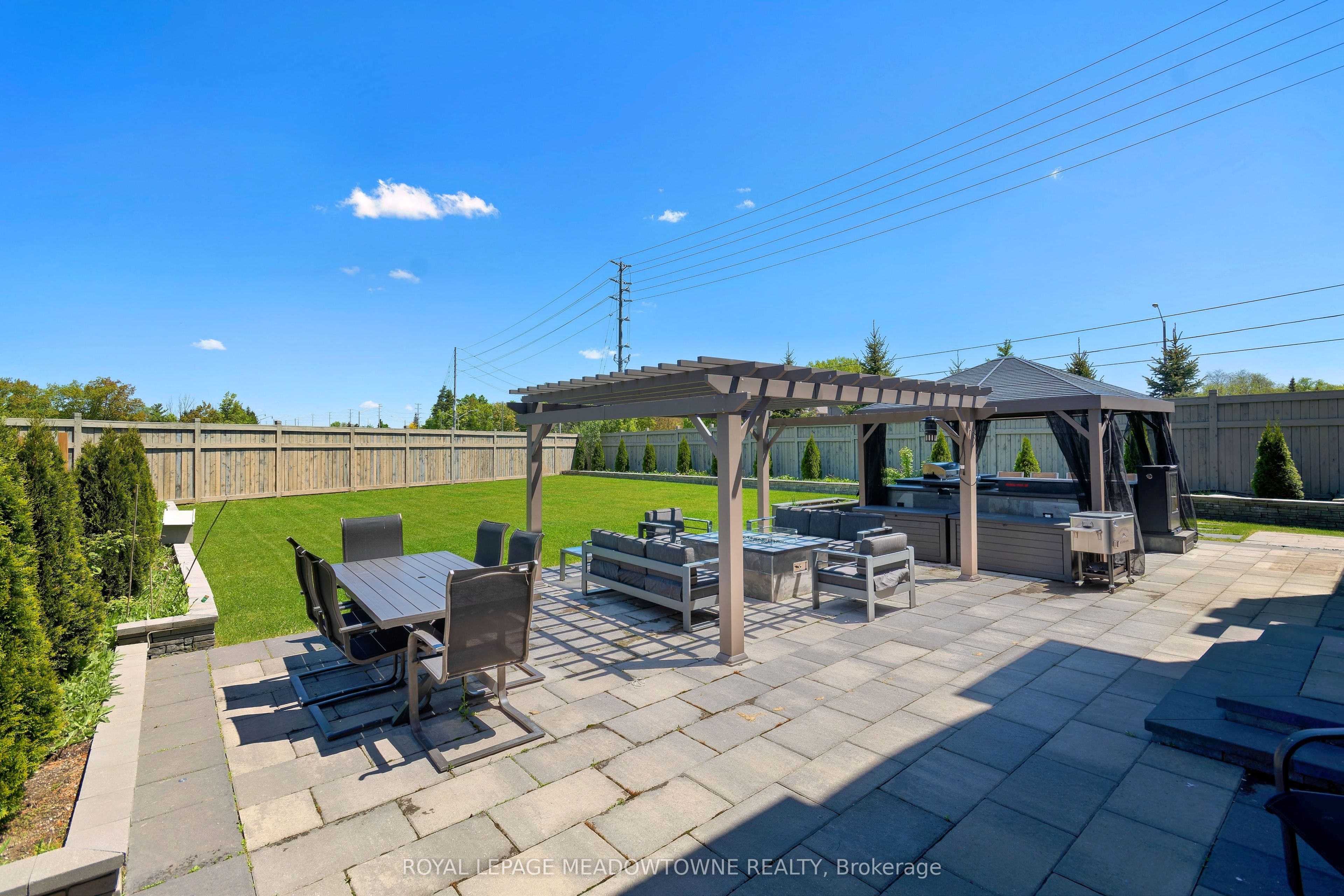 1 Royal West Drive Property Photo 50
