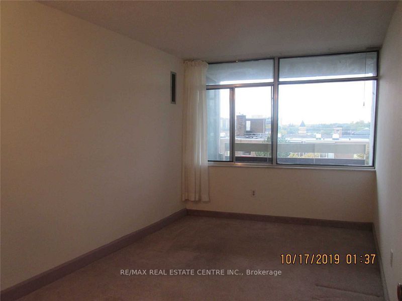 3100 Kirwin Avenue 704 Property Photo 13